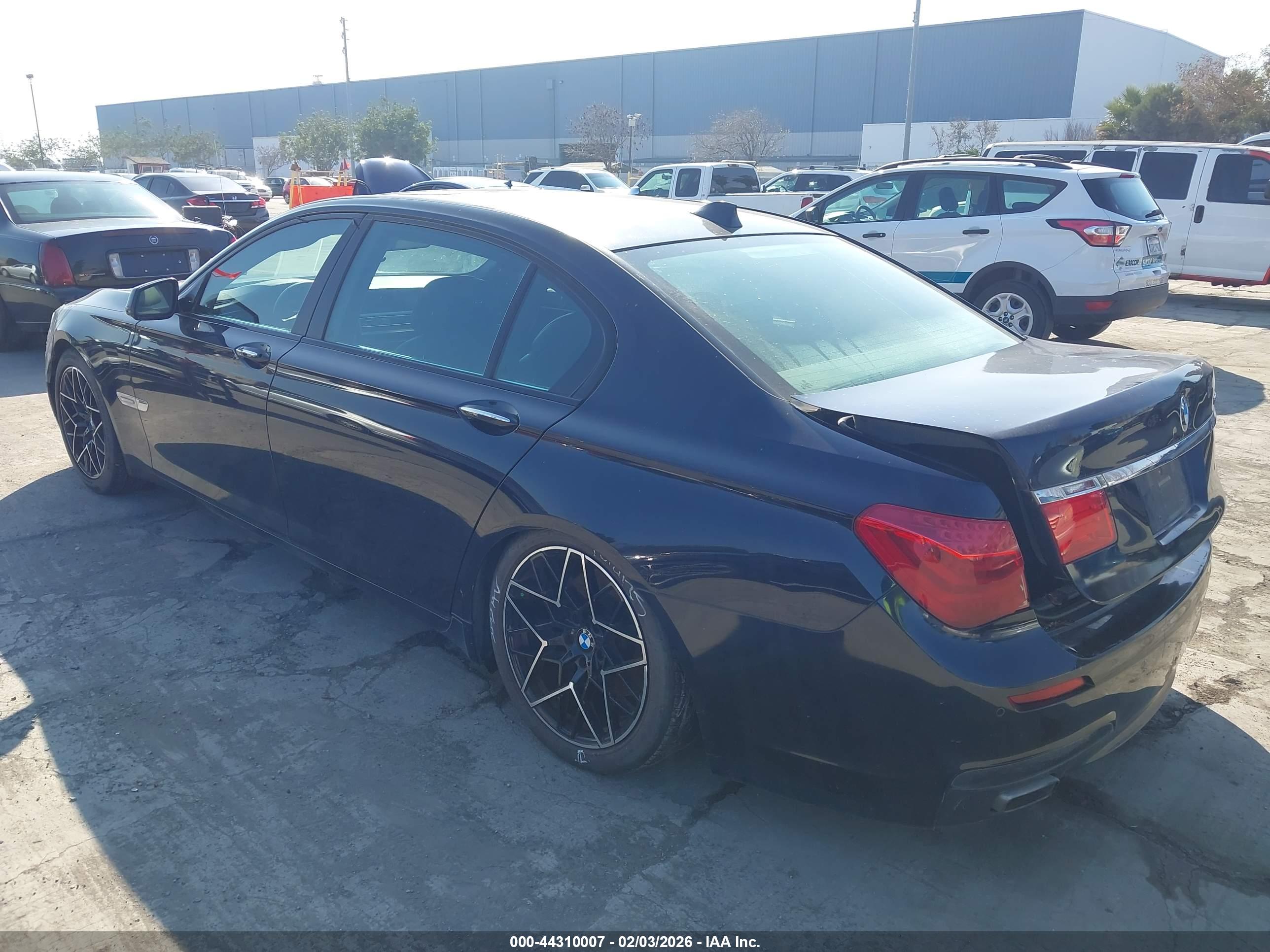 BMW 740LI image 3