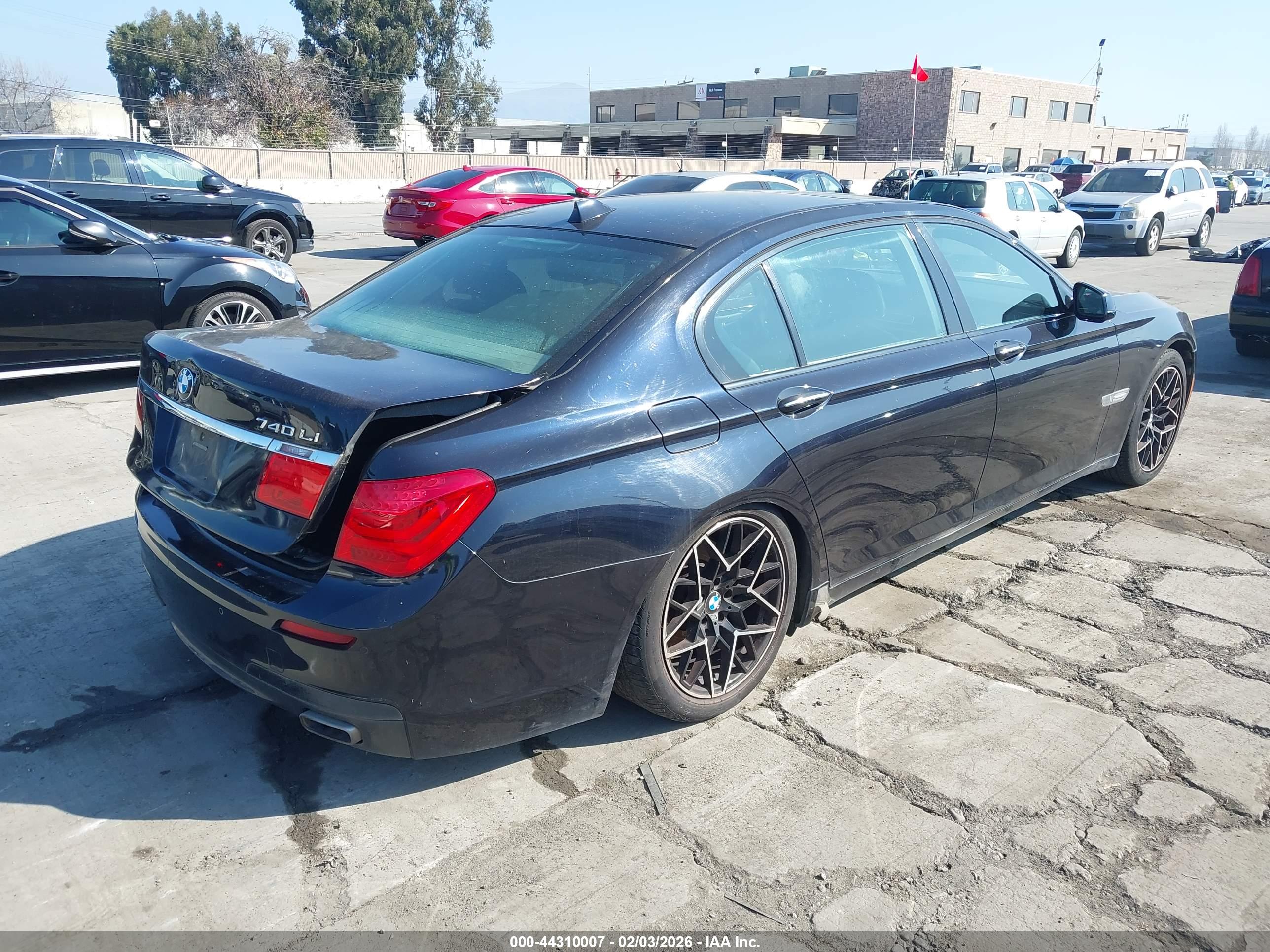 BMW 740LI image 4