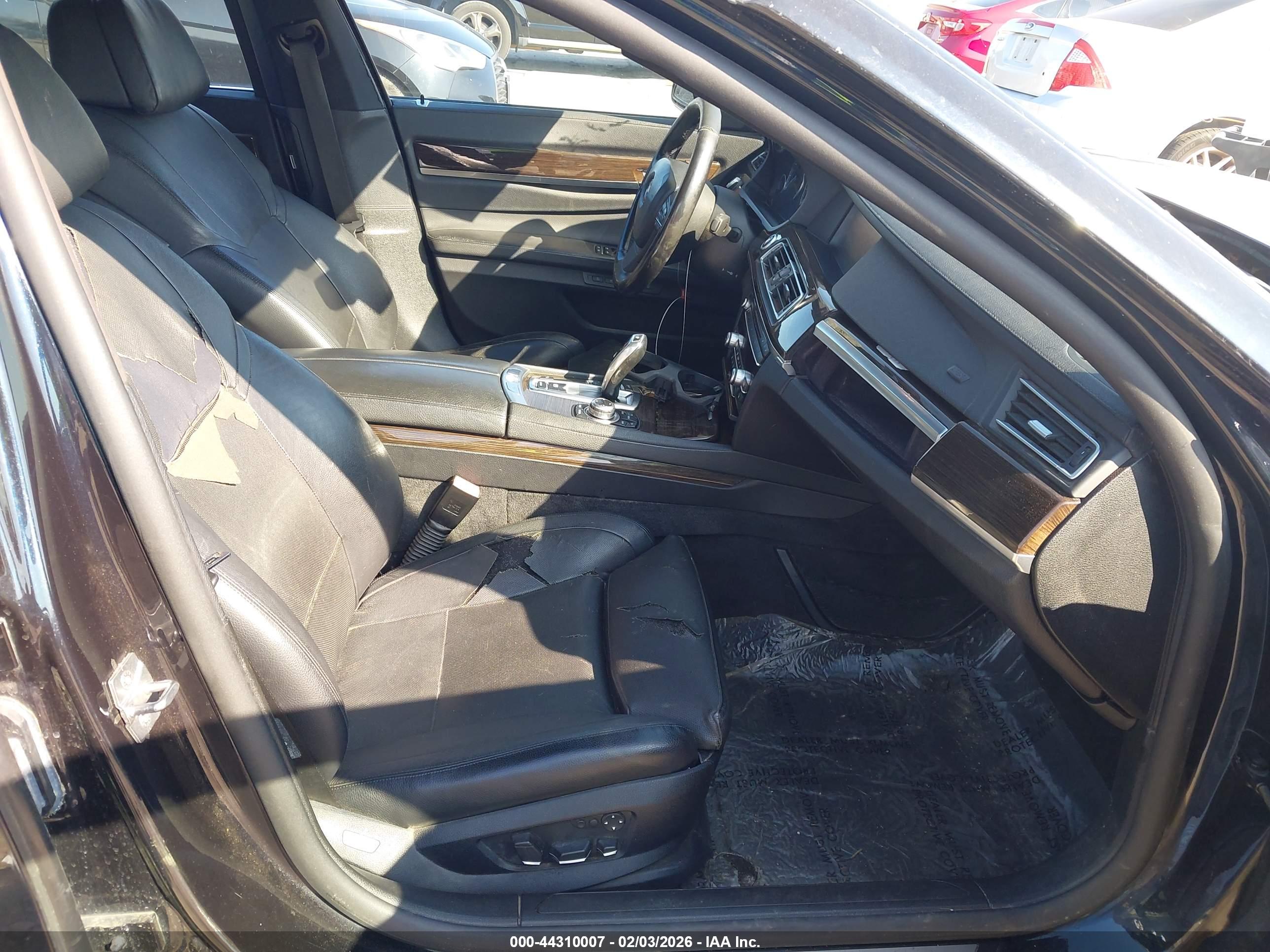 BMW 740LI image 5