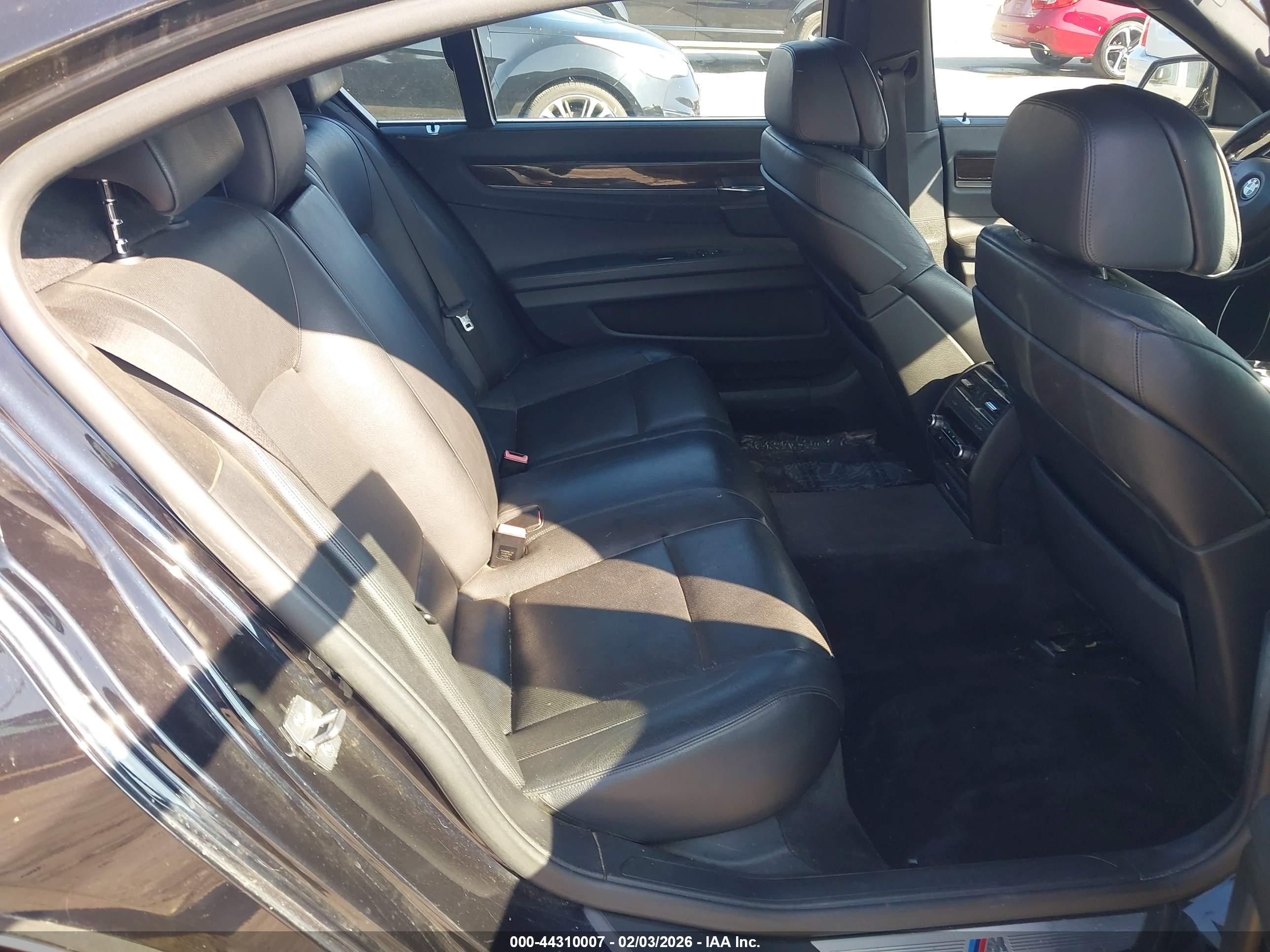 BMW 740LI image 8