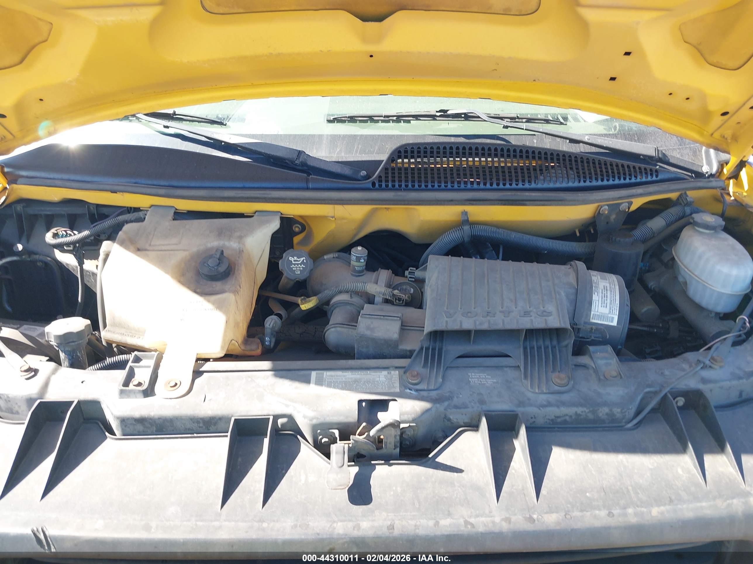 GMC SAVANA image 10