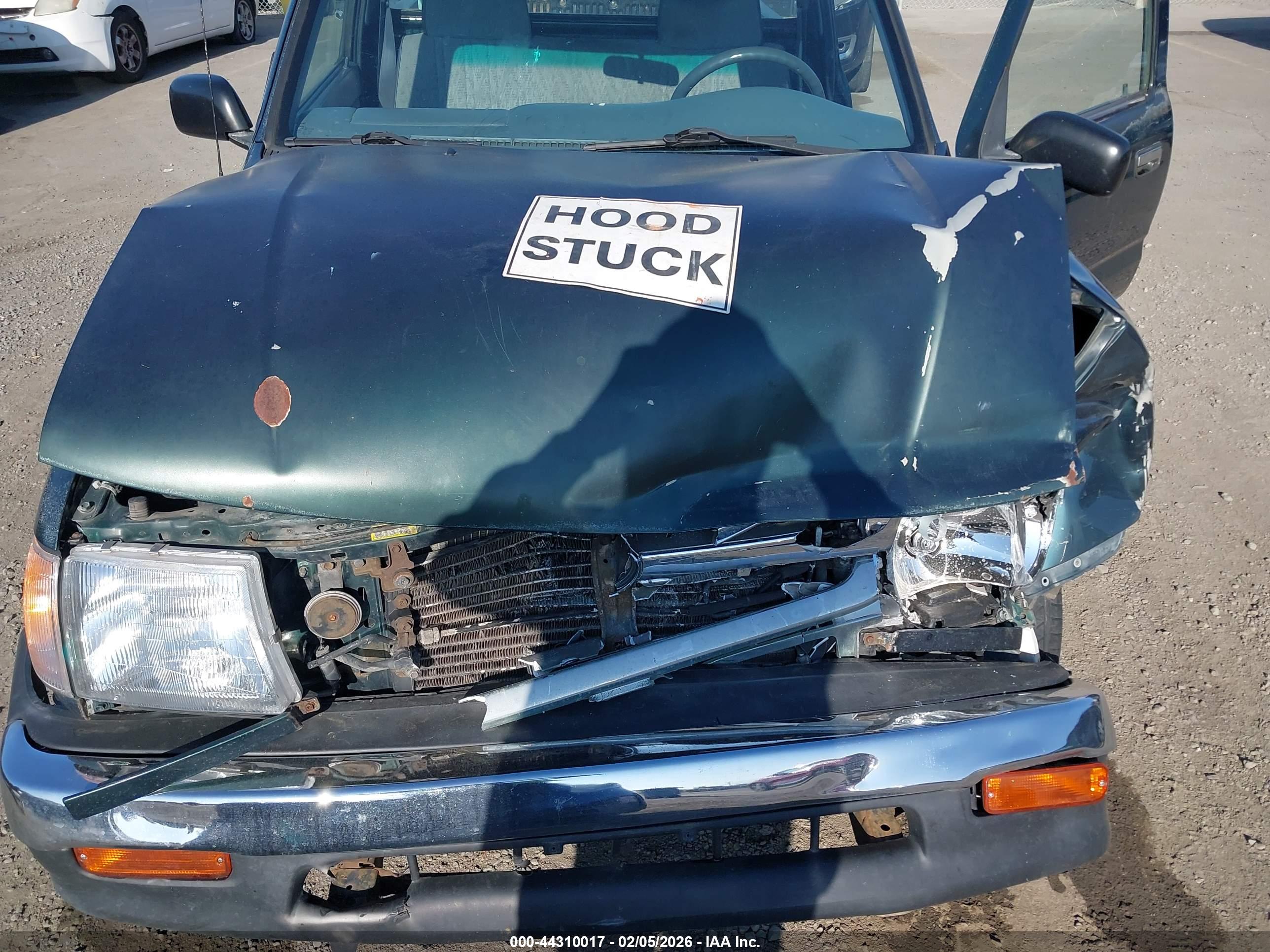 TOYOTA TACOMA image 10