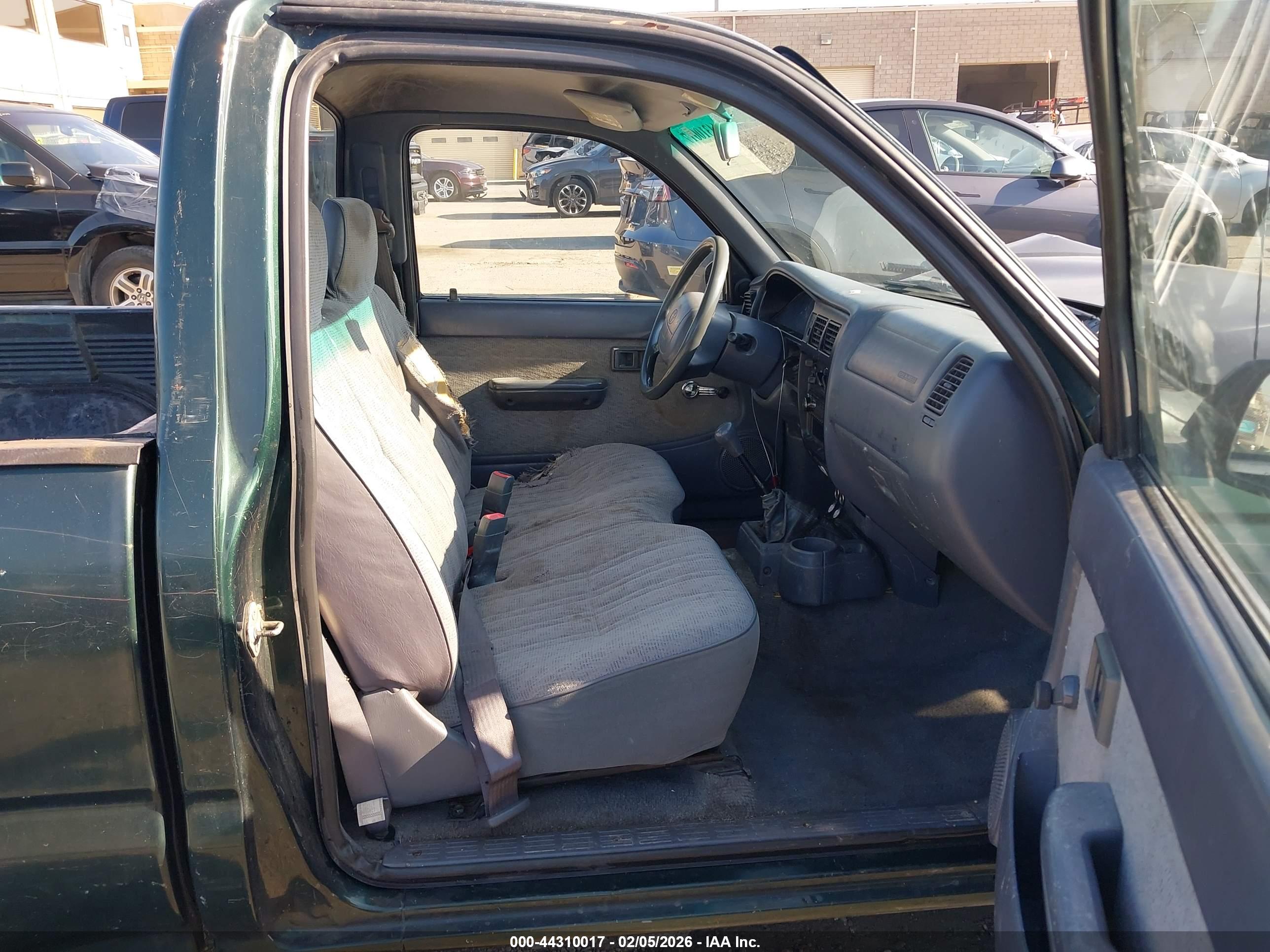 TOYOTA TACOMA image 5