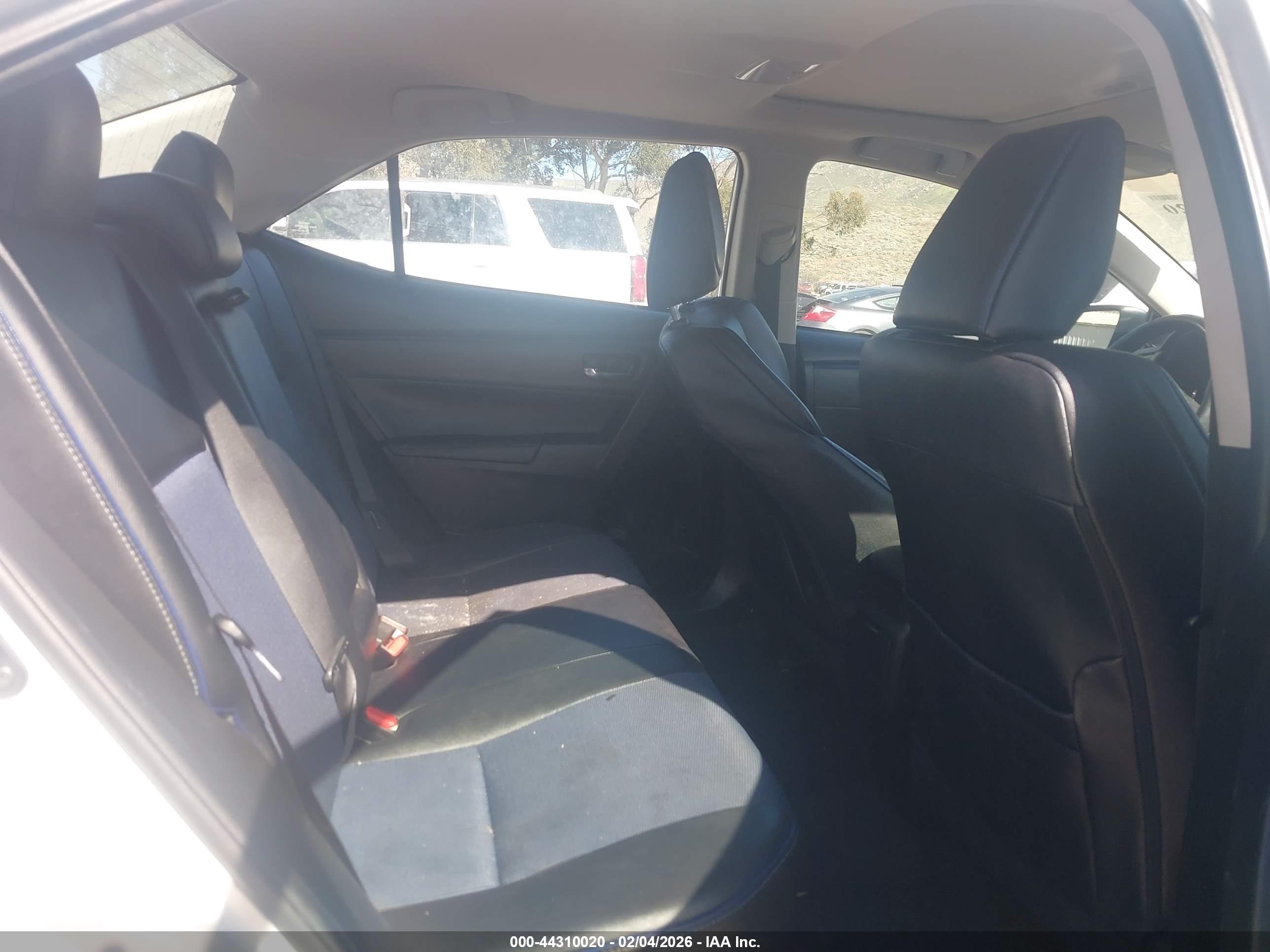 TOYOTA COROLLA image 8