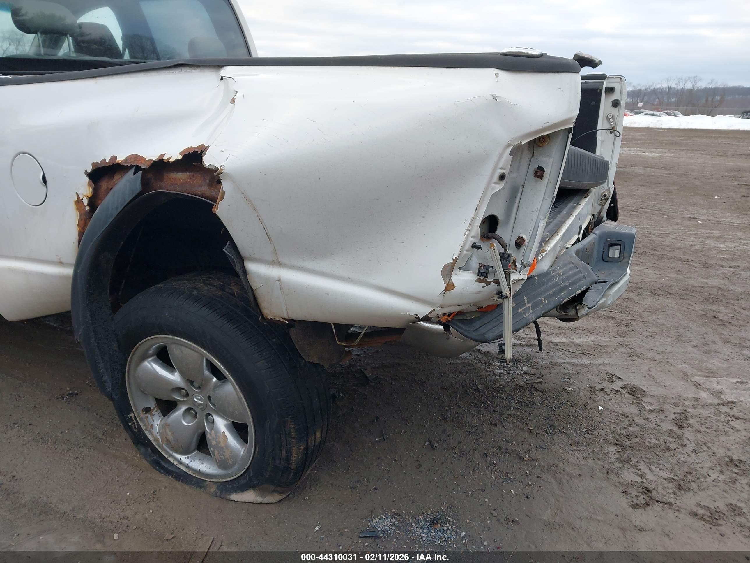 DODGE RAM image 6