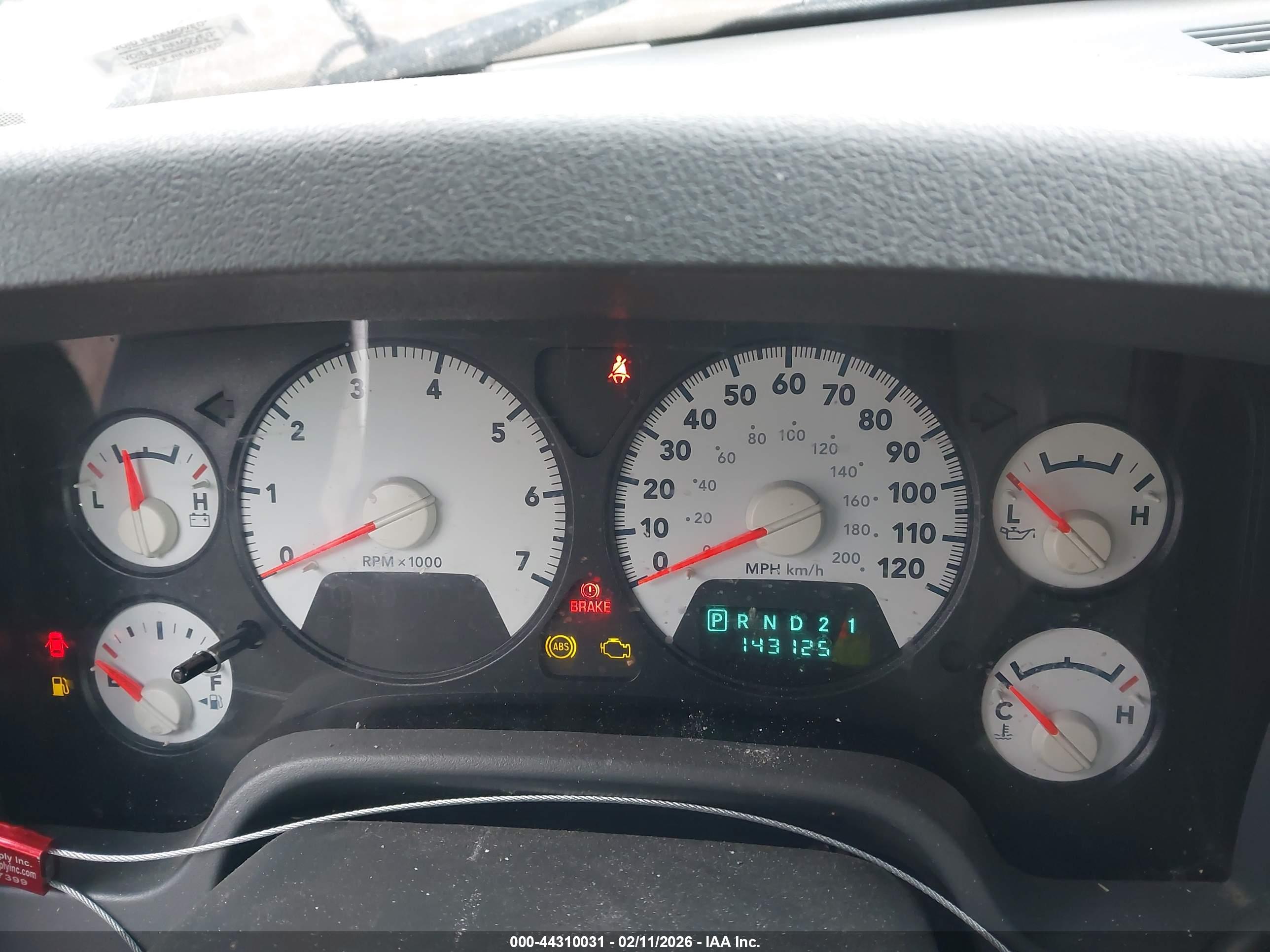 DODGE RAM image 7