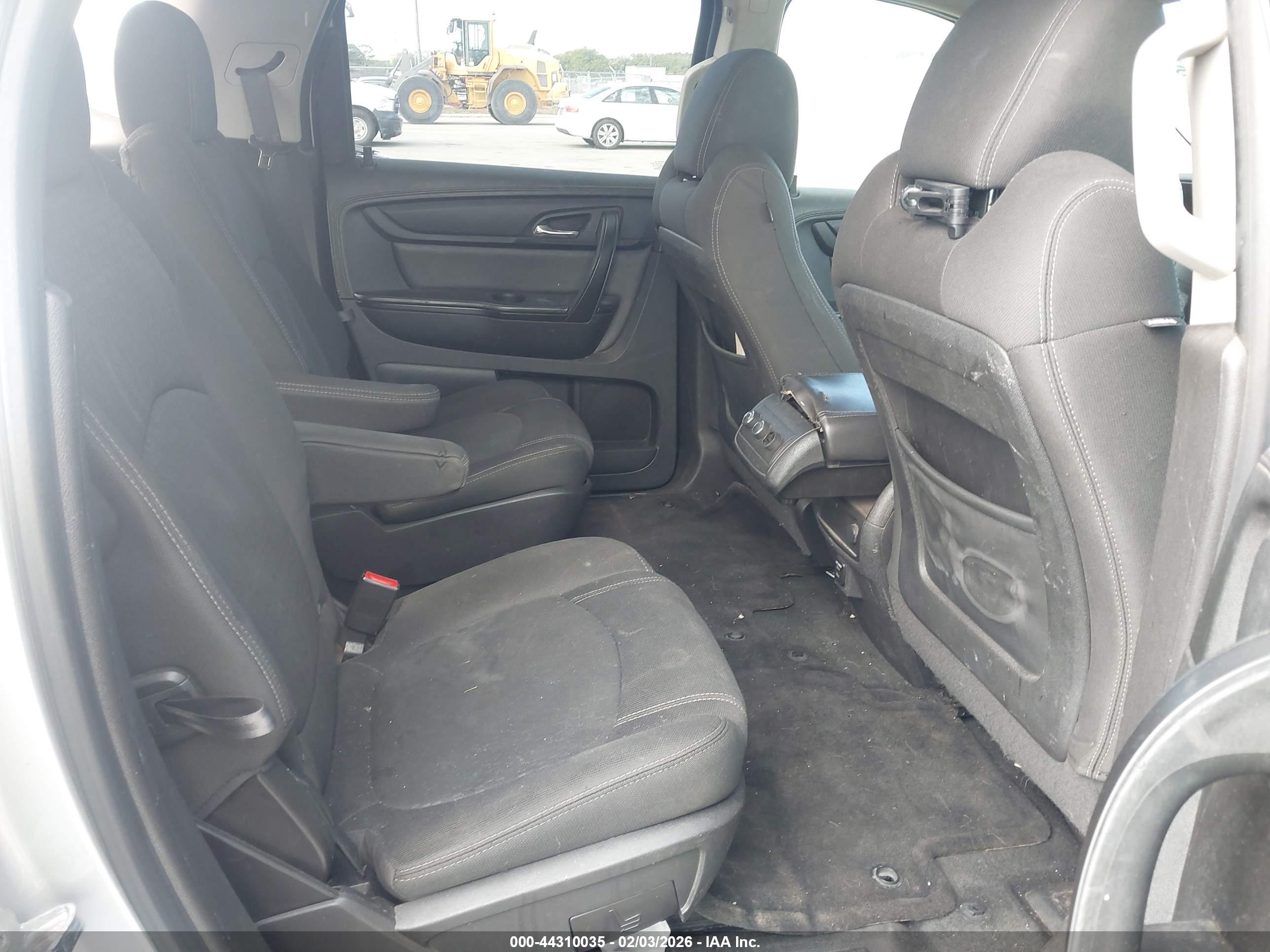 GMC ACADIA image 8