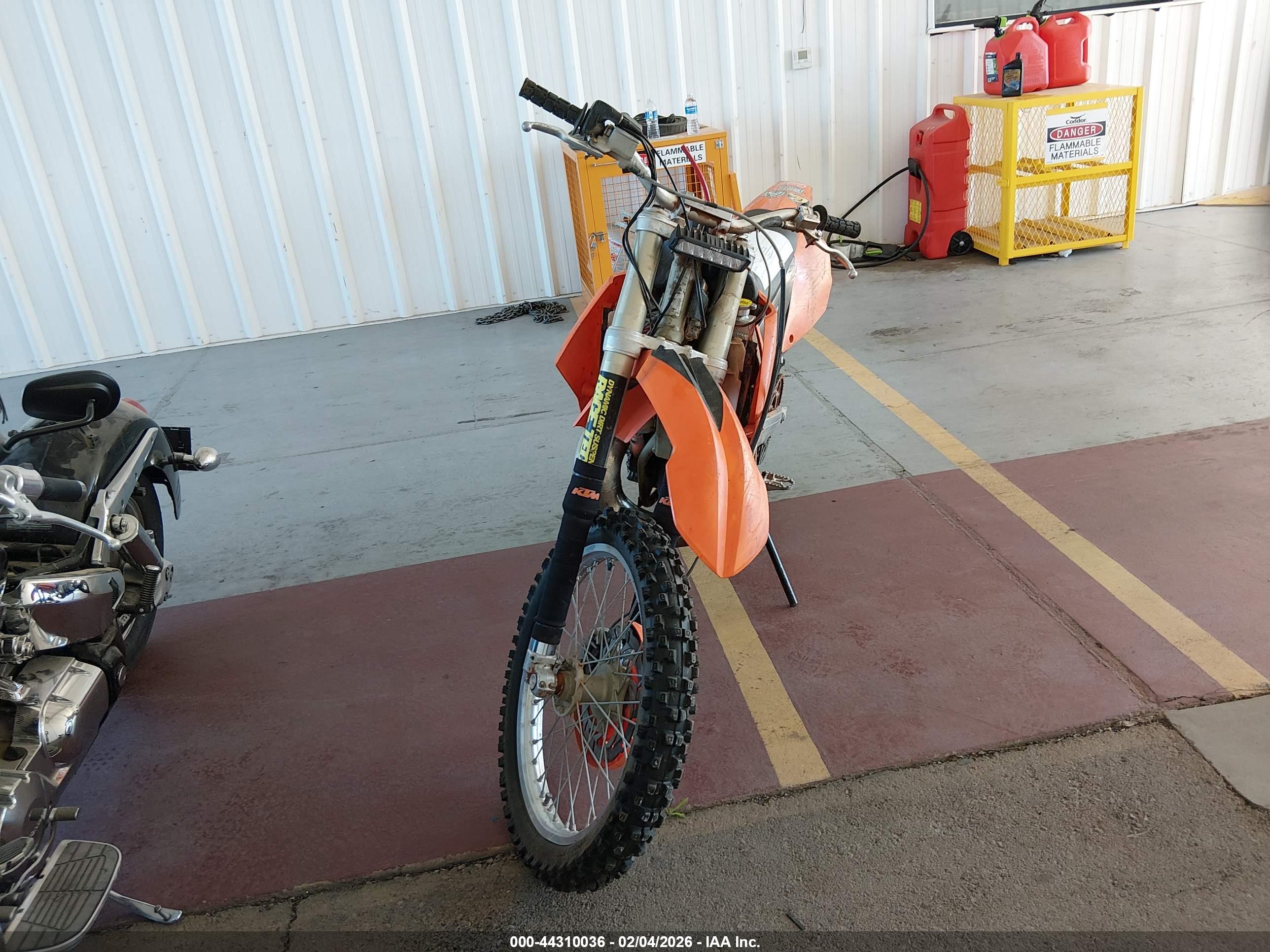 KTM 300 image 5