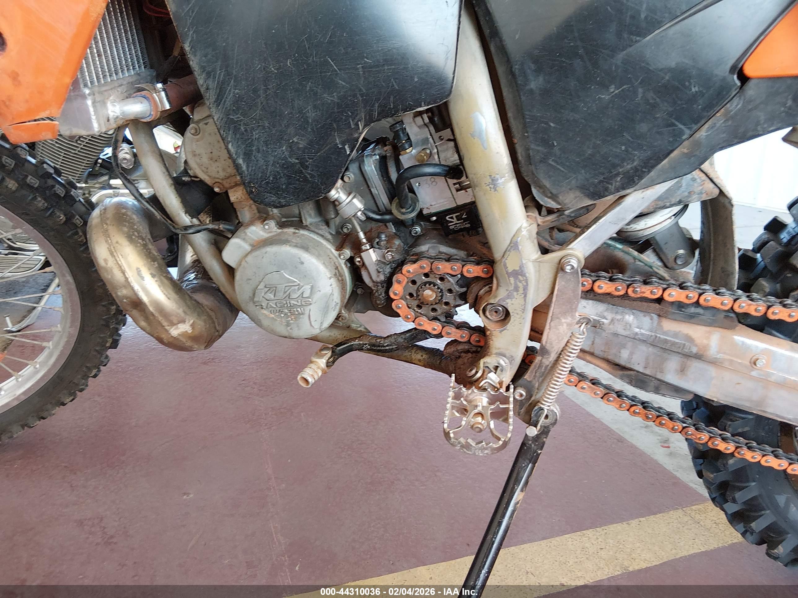 KTM 300 image 9