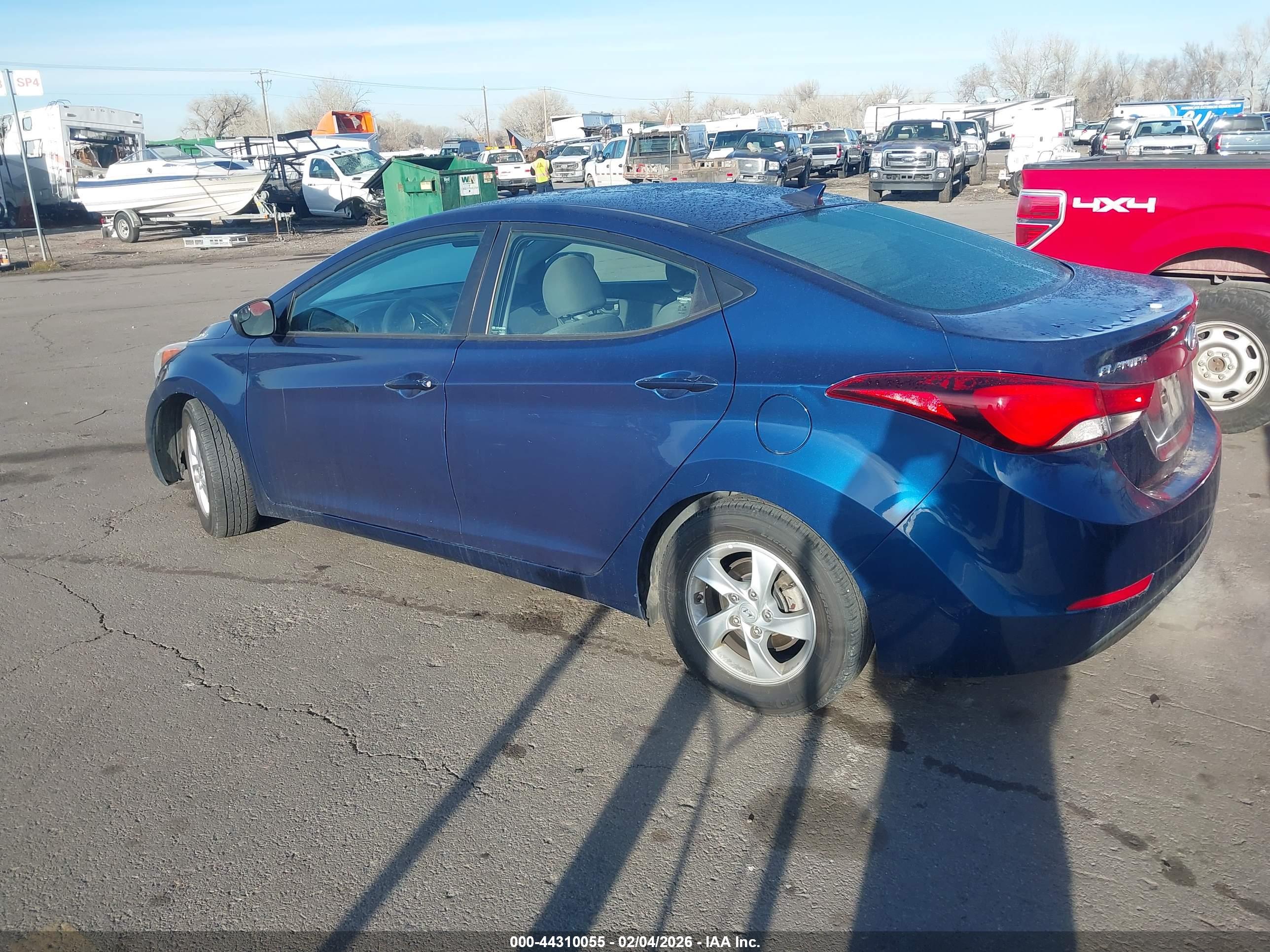 HYUNDAI ELANTRA image 3