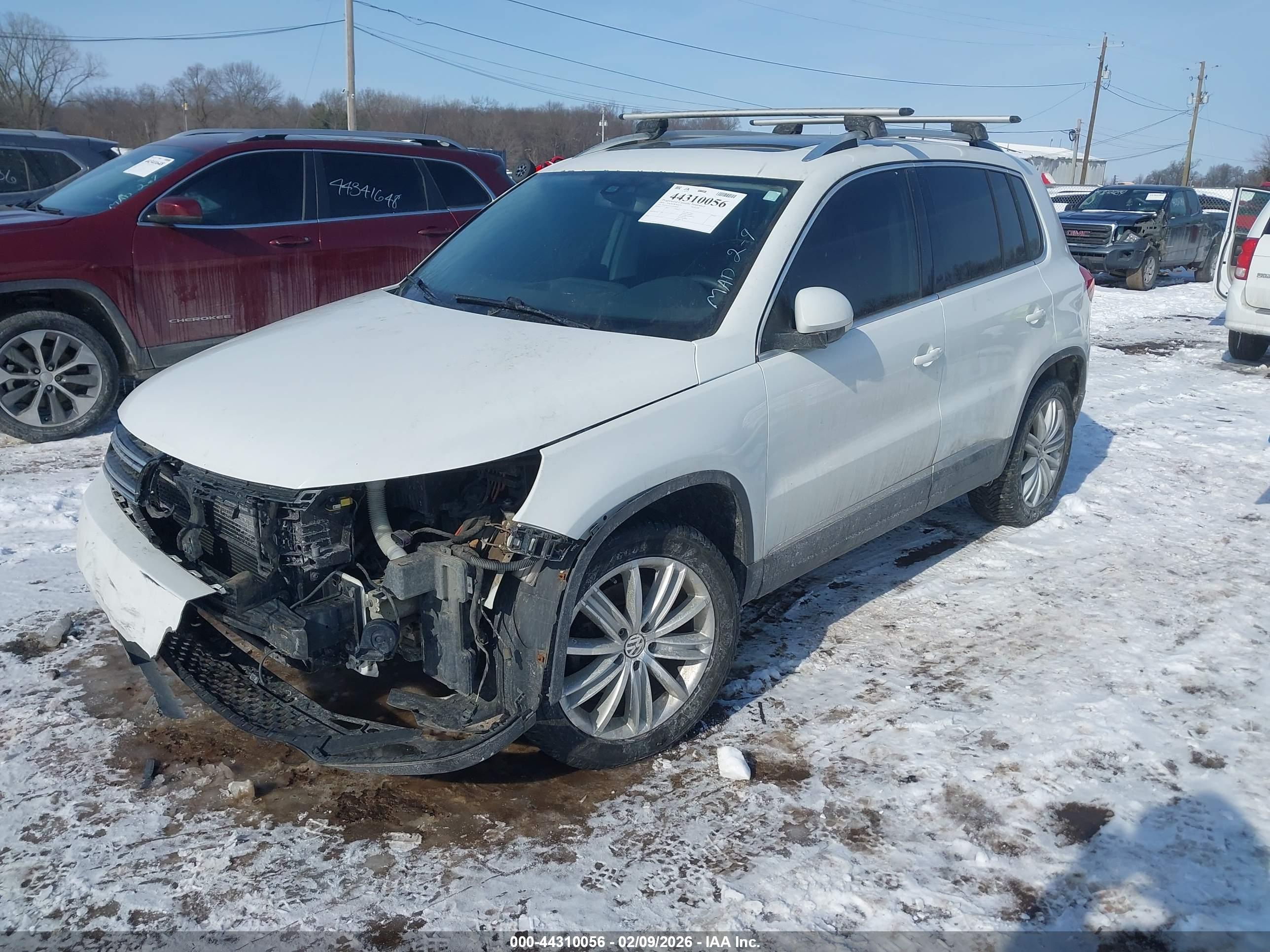 VOLKSWAGEN TIGUAN image 2
