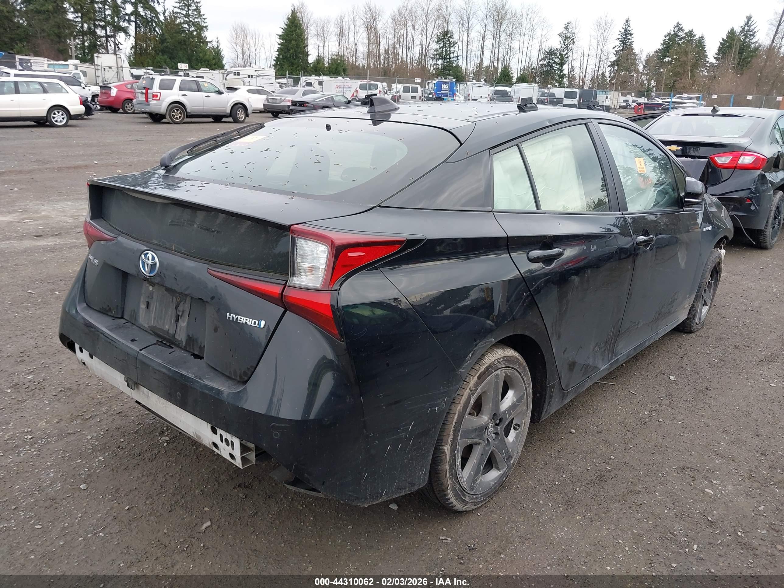 TOYOTA PRIUS image 4