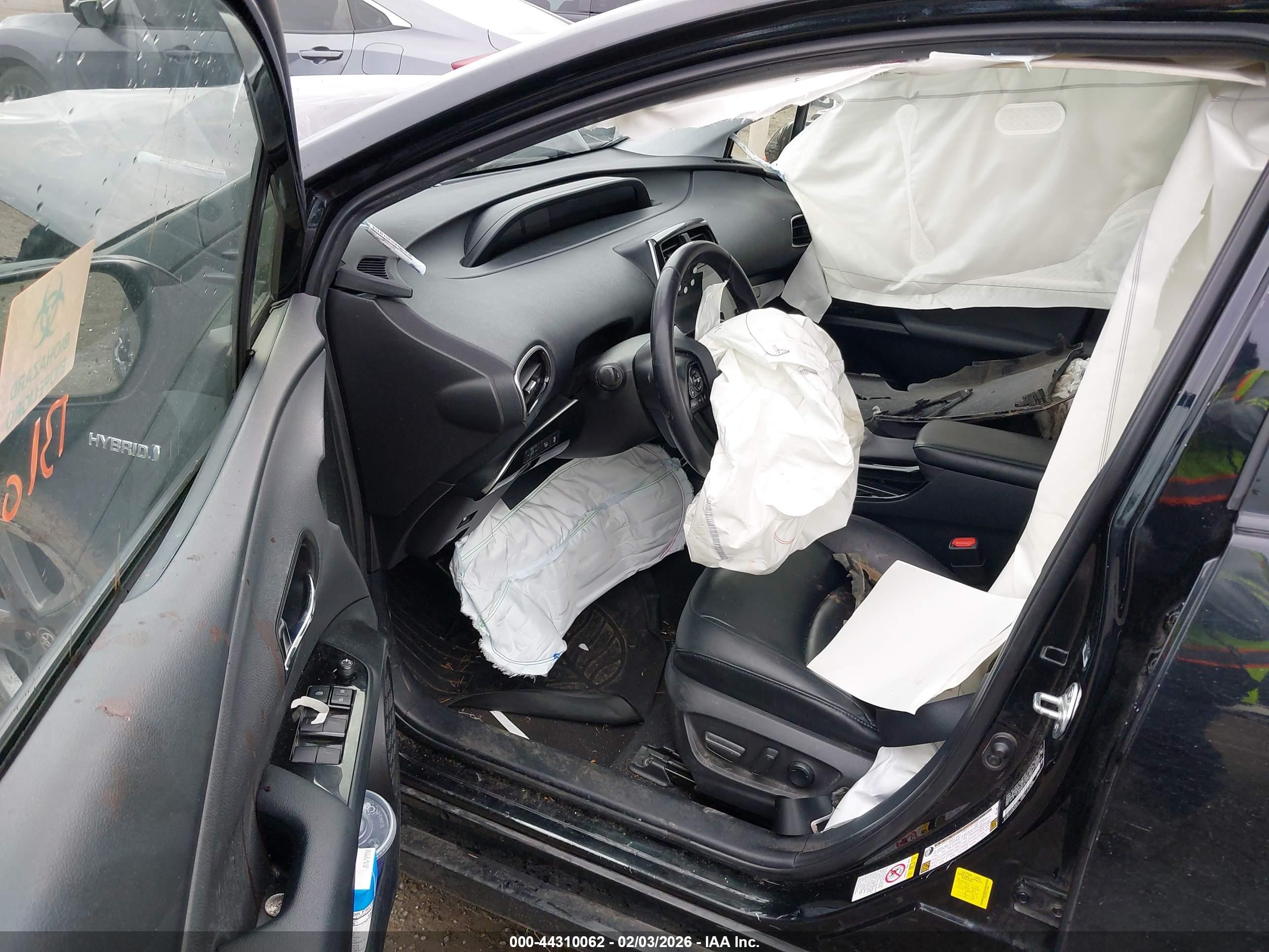 TOYOTA PRIUS image 5