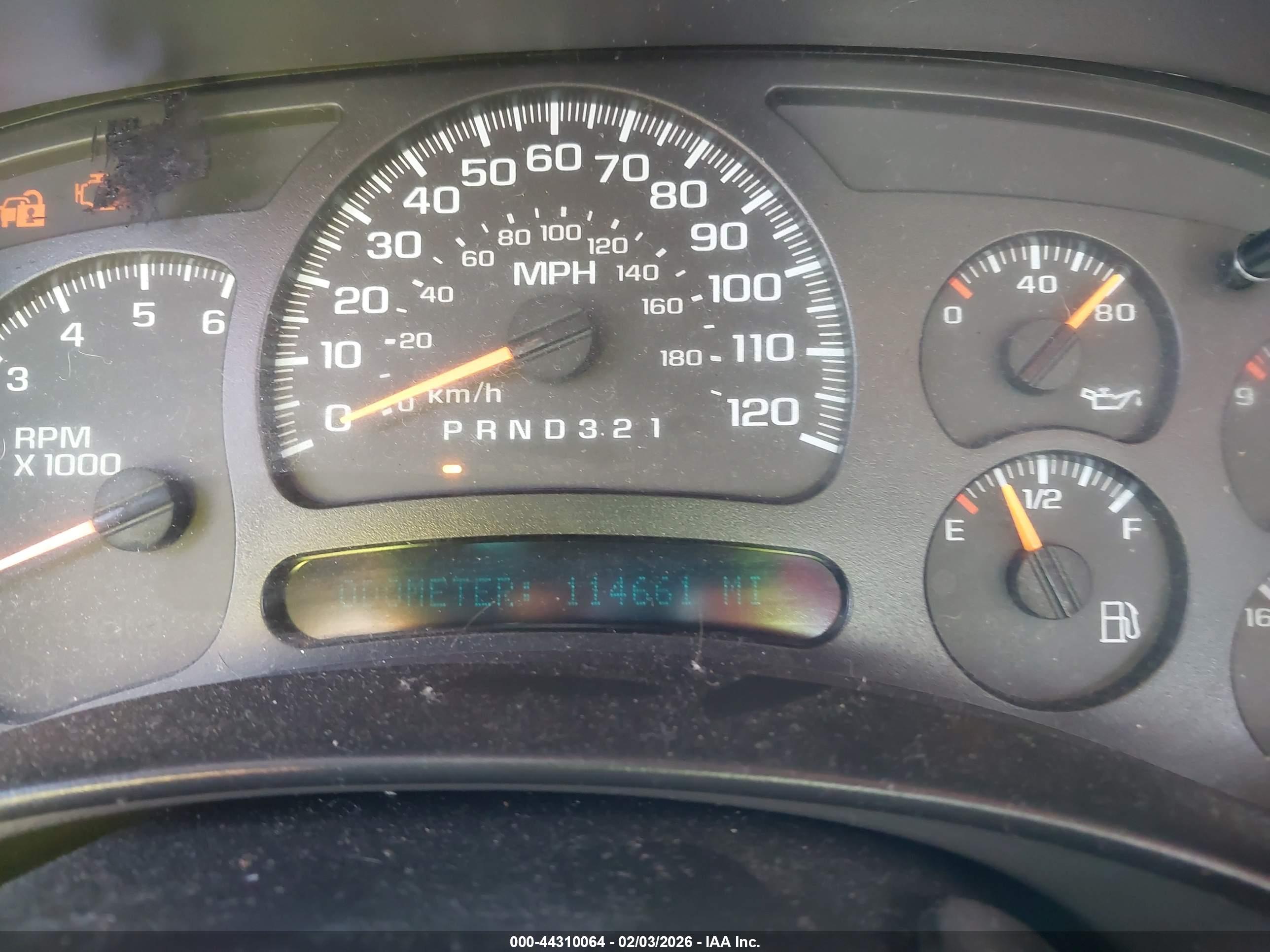CHEVROLET SILVERADO image 7