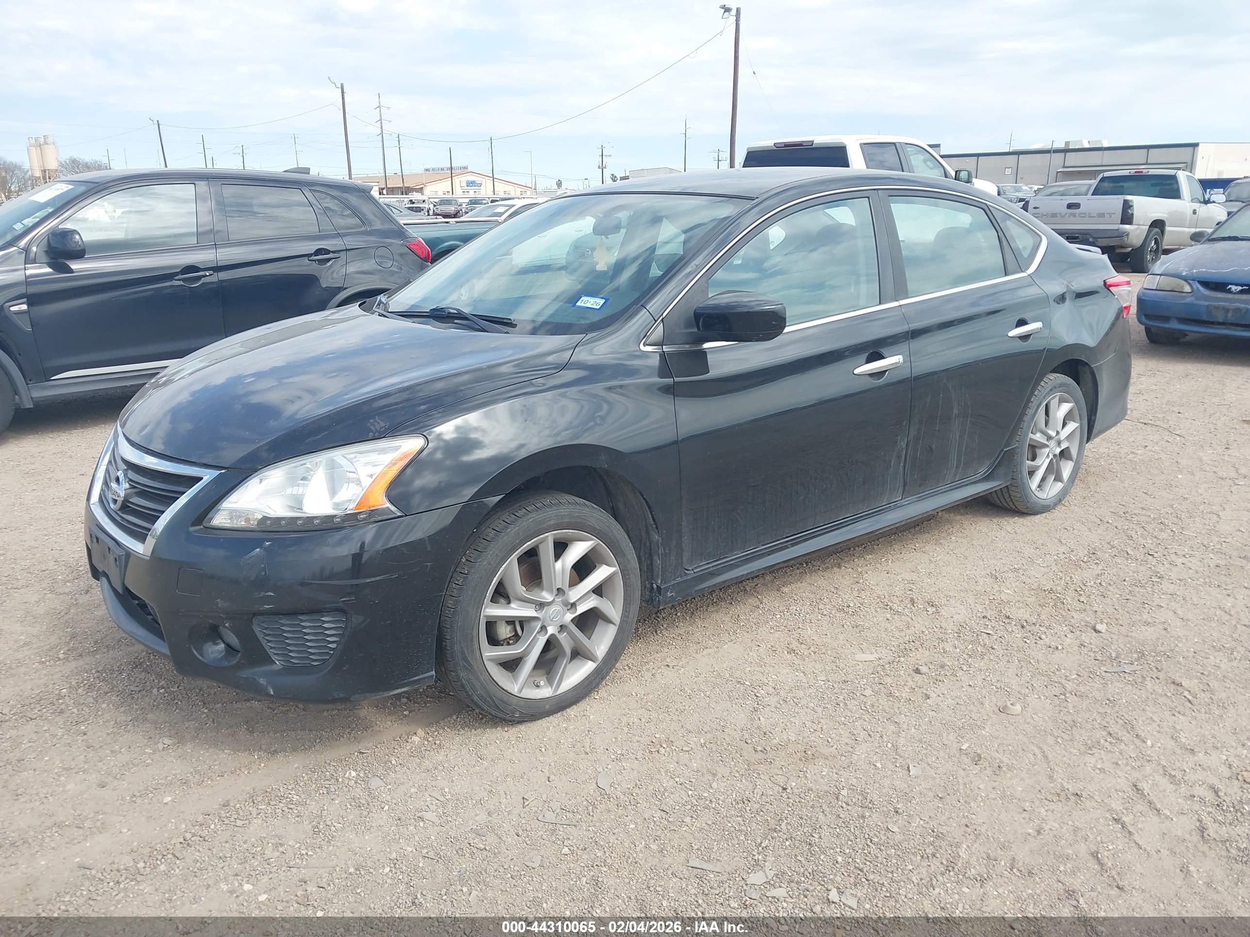 NISSAN SENTRA image 2