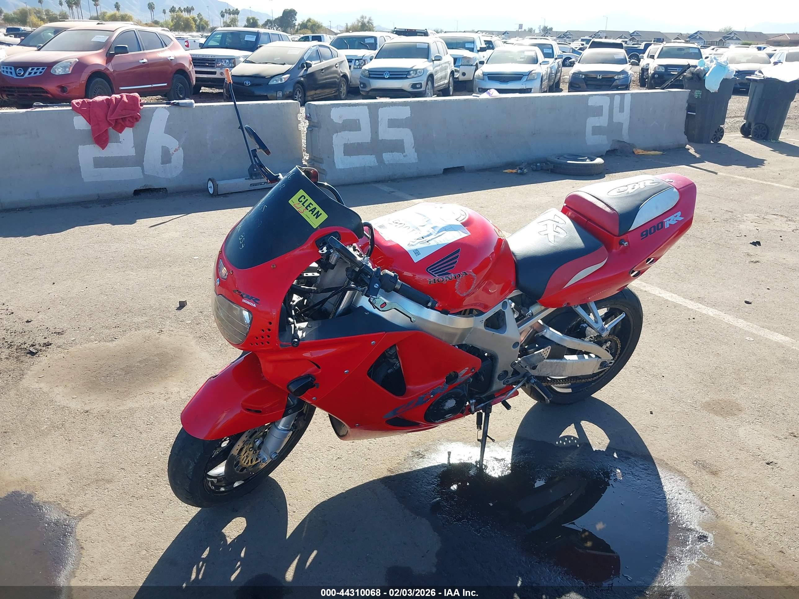 HONDA CBR900 image 2