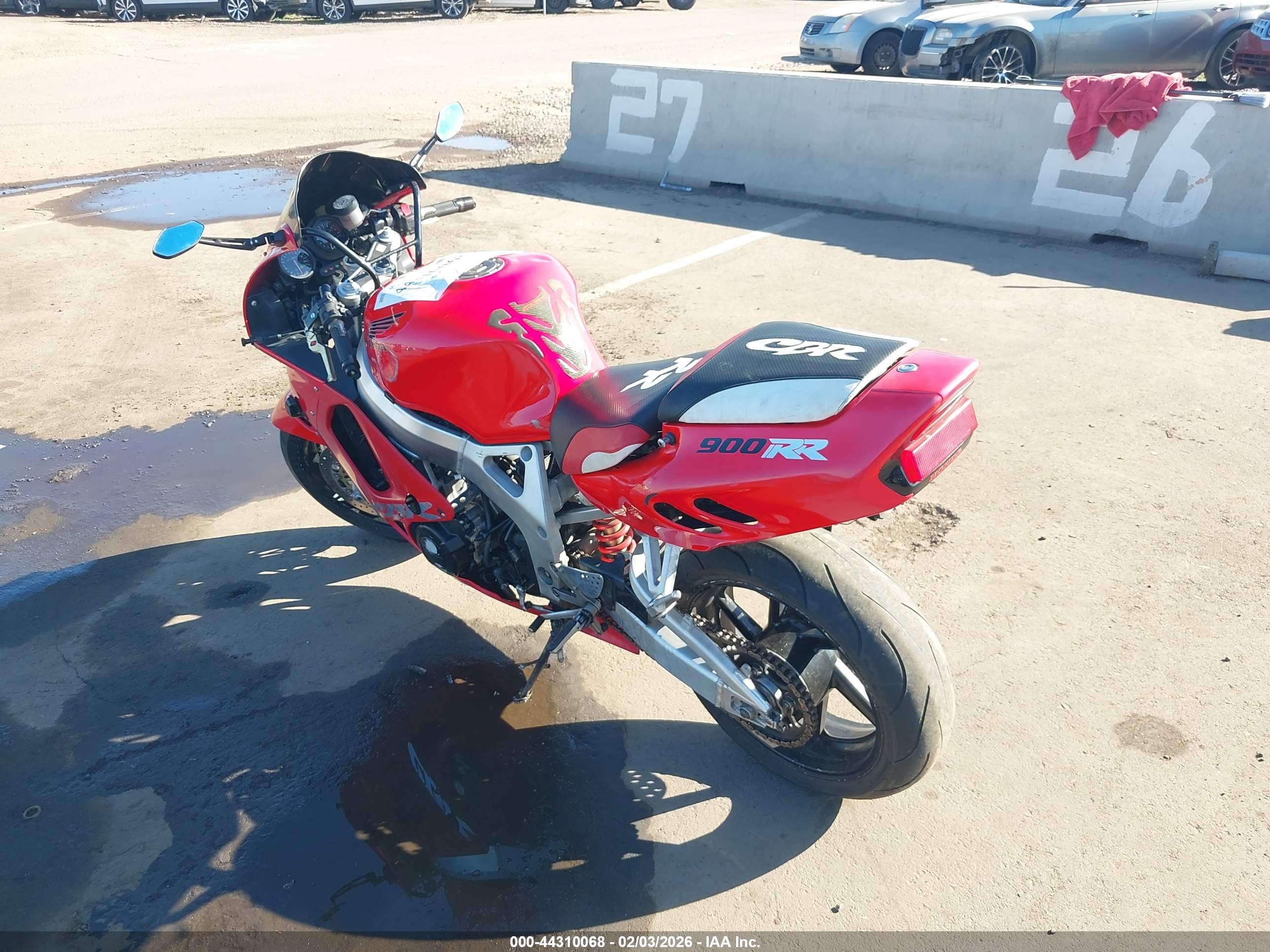 HONDA CBR900 image 3