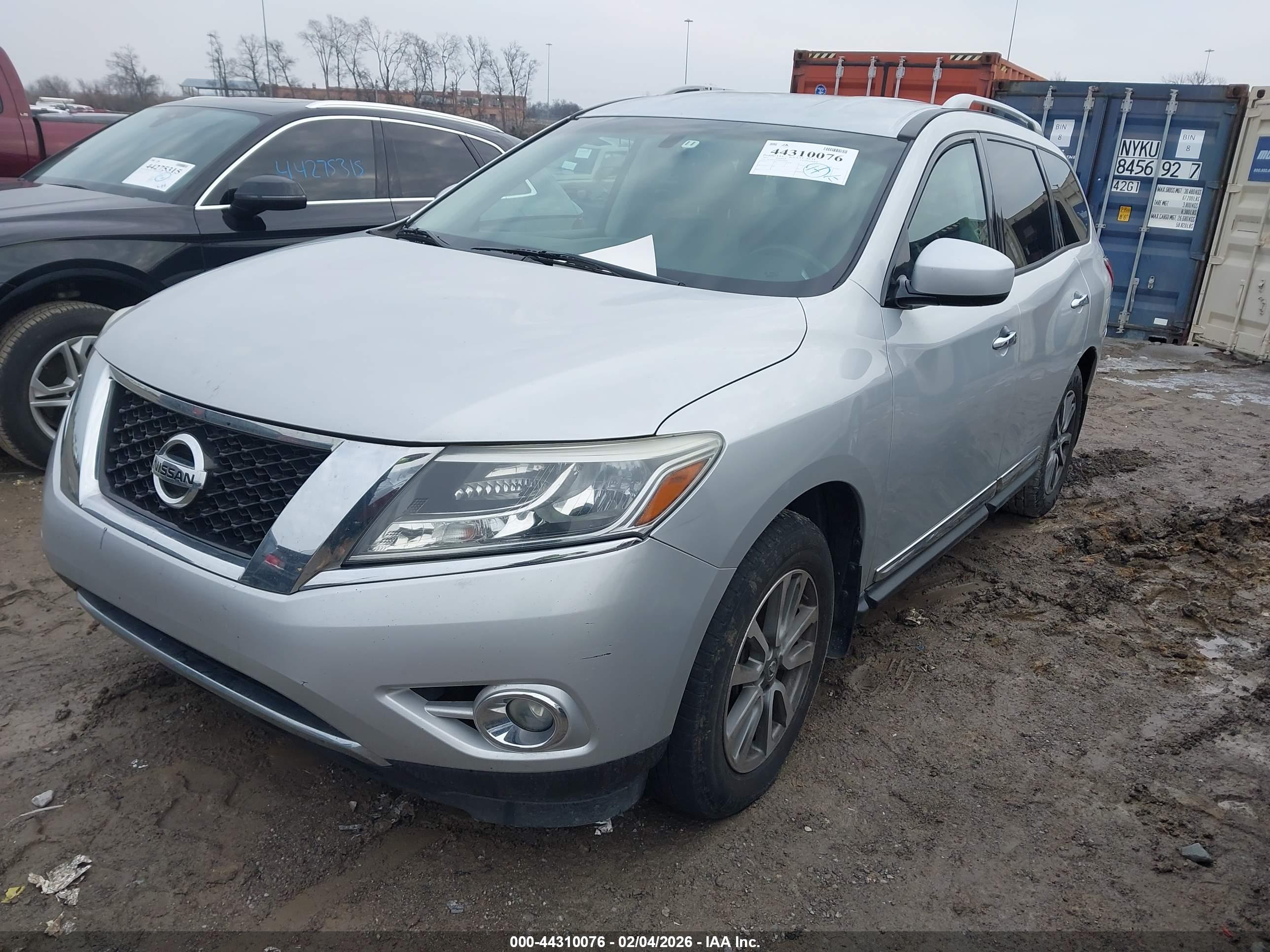 NISSAN PATHFINDER image 6