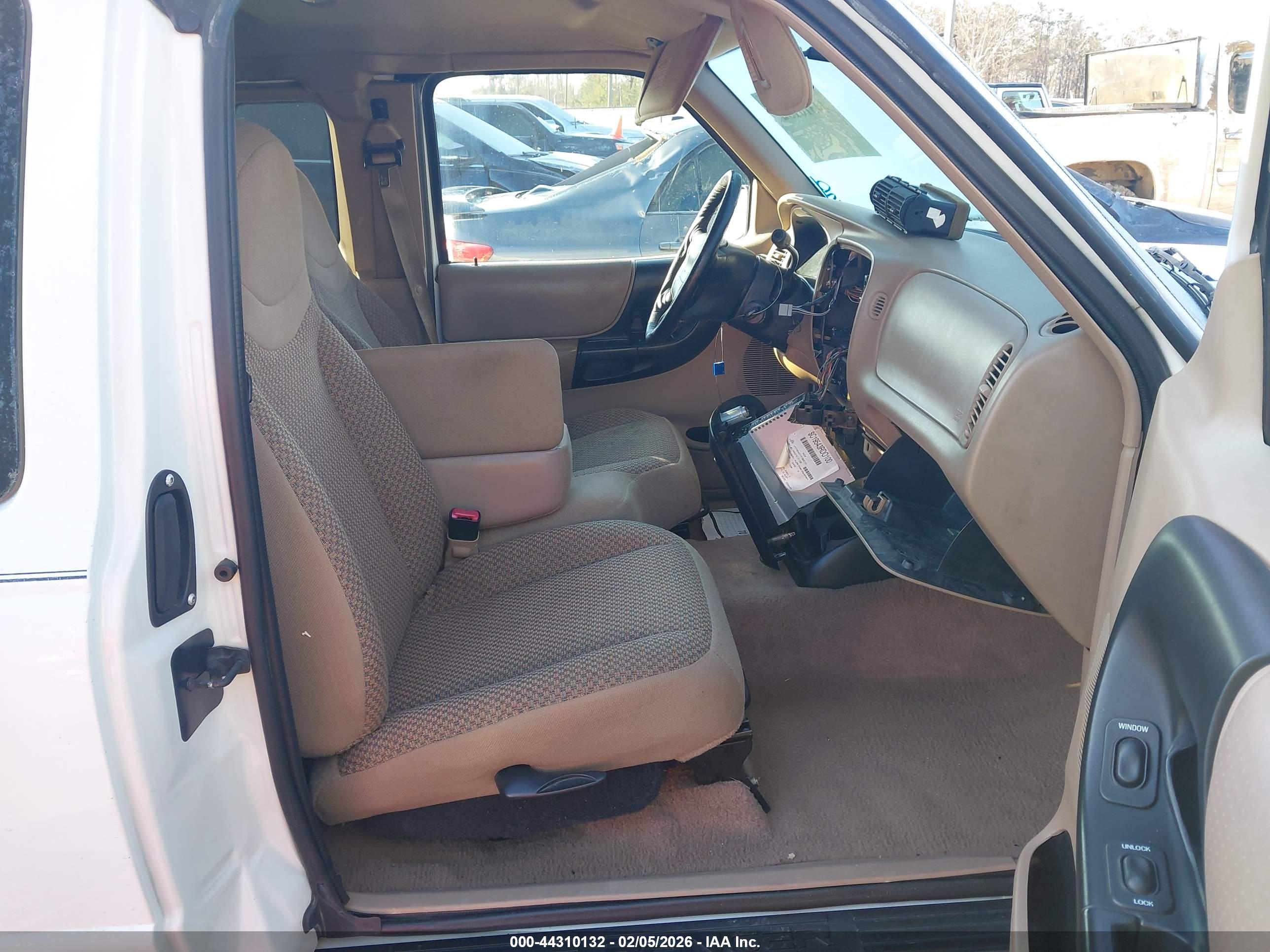 FORD RANGER image 5
