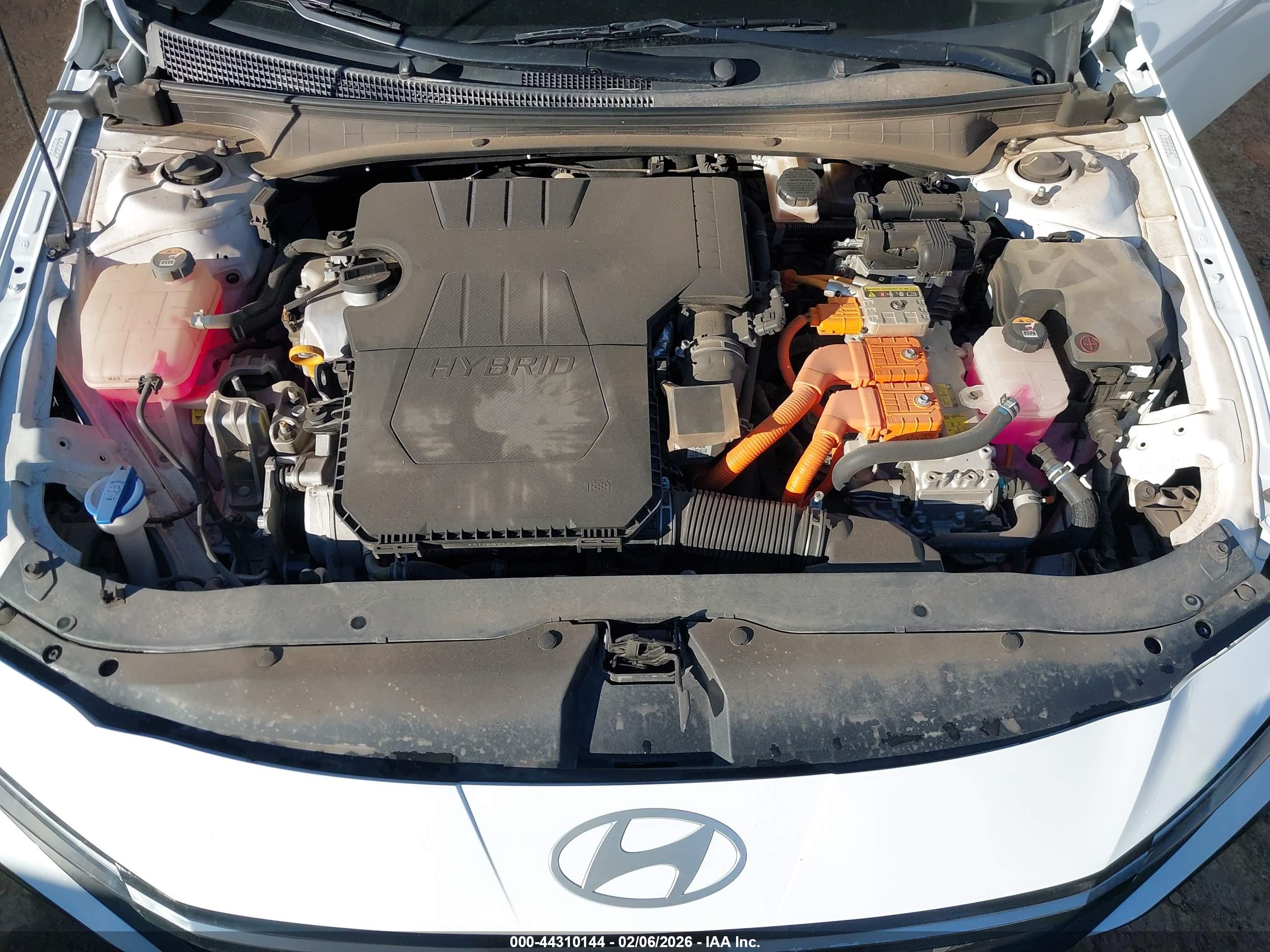 HYUNDAI ELANTRA image 10