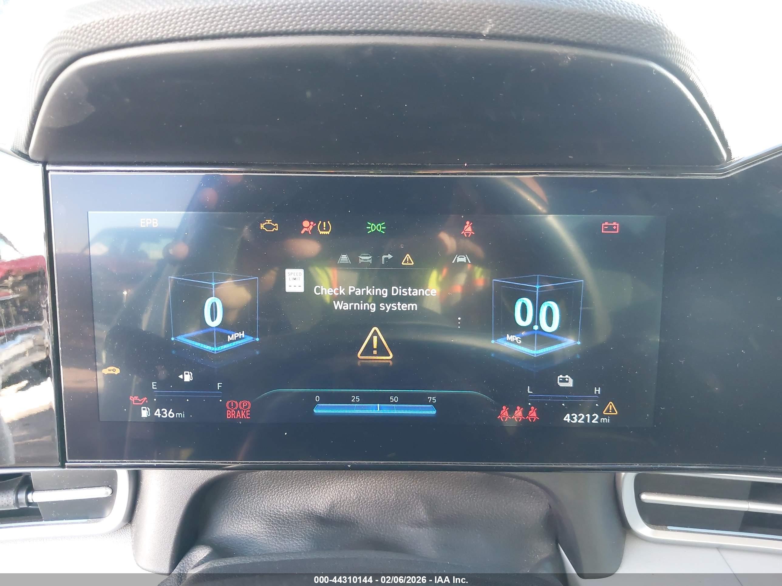 HYUNDAI ELANTRA image 7