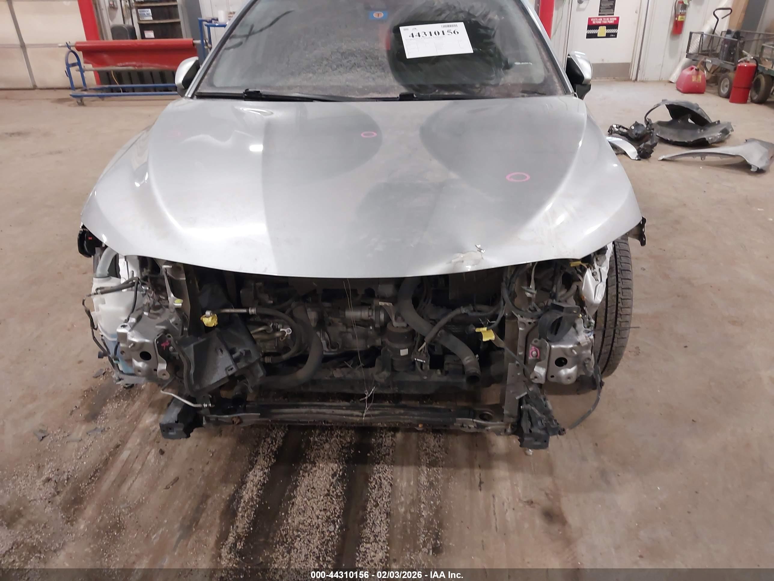 TOYOTA CAMRY image 6
