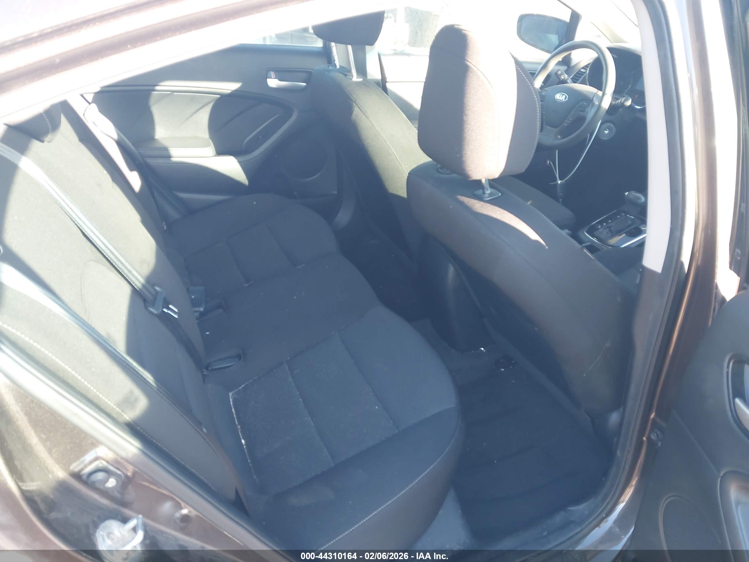 KIA FORTE image 8