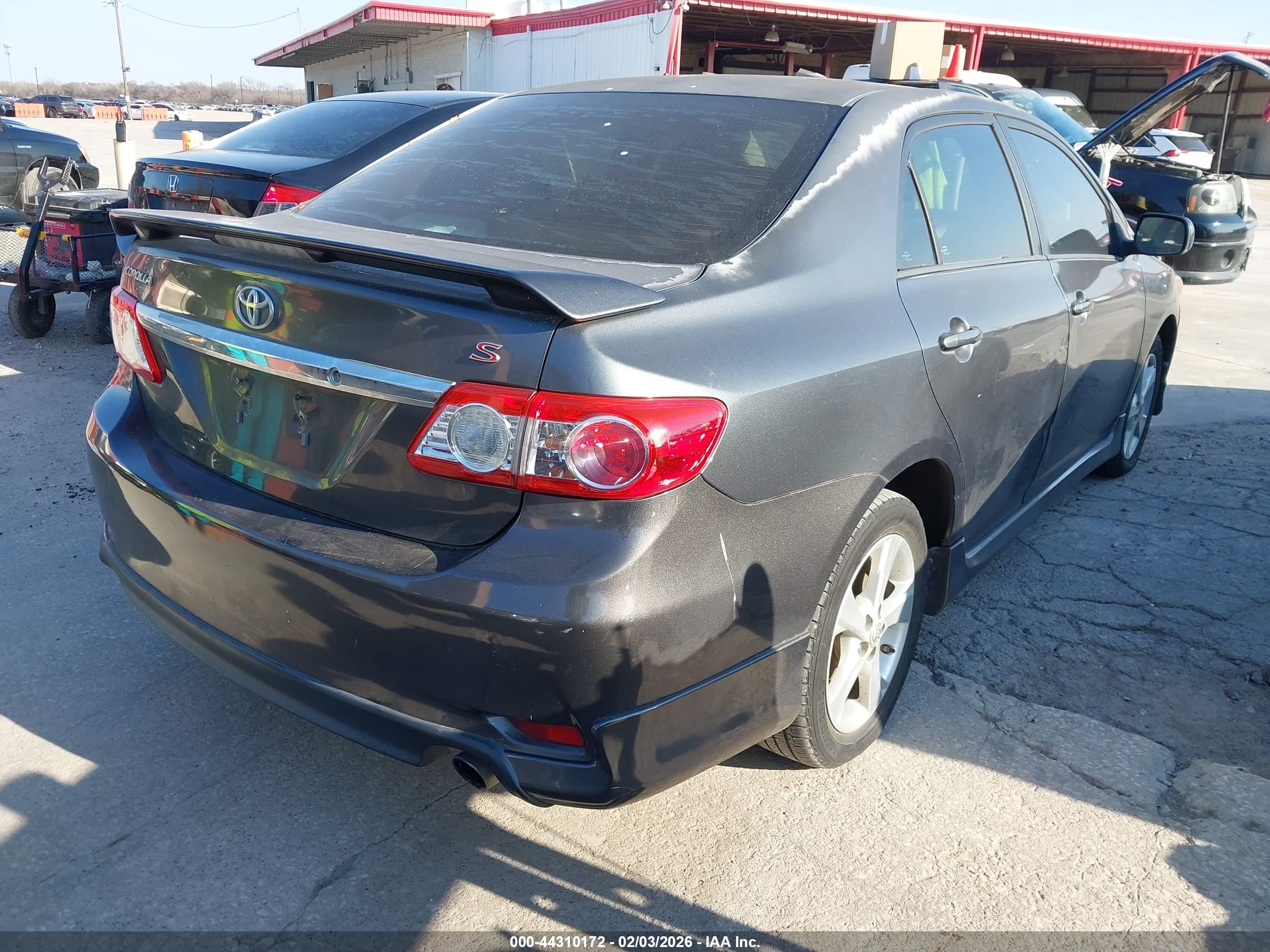 TOYOTA COROLLA image 4