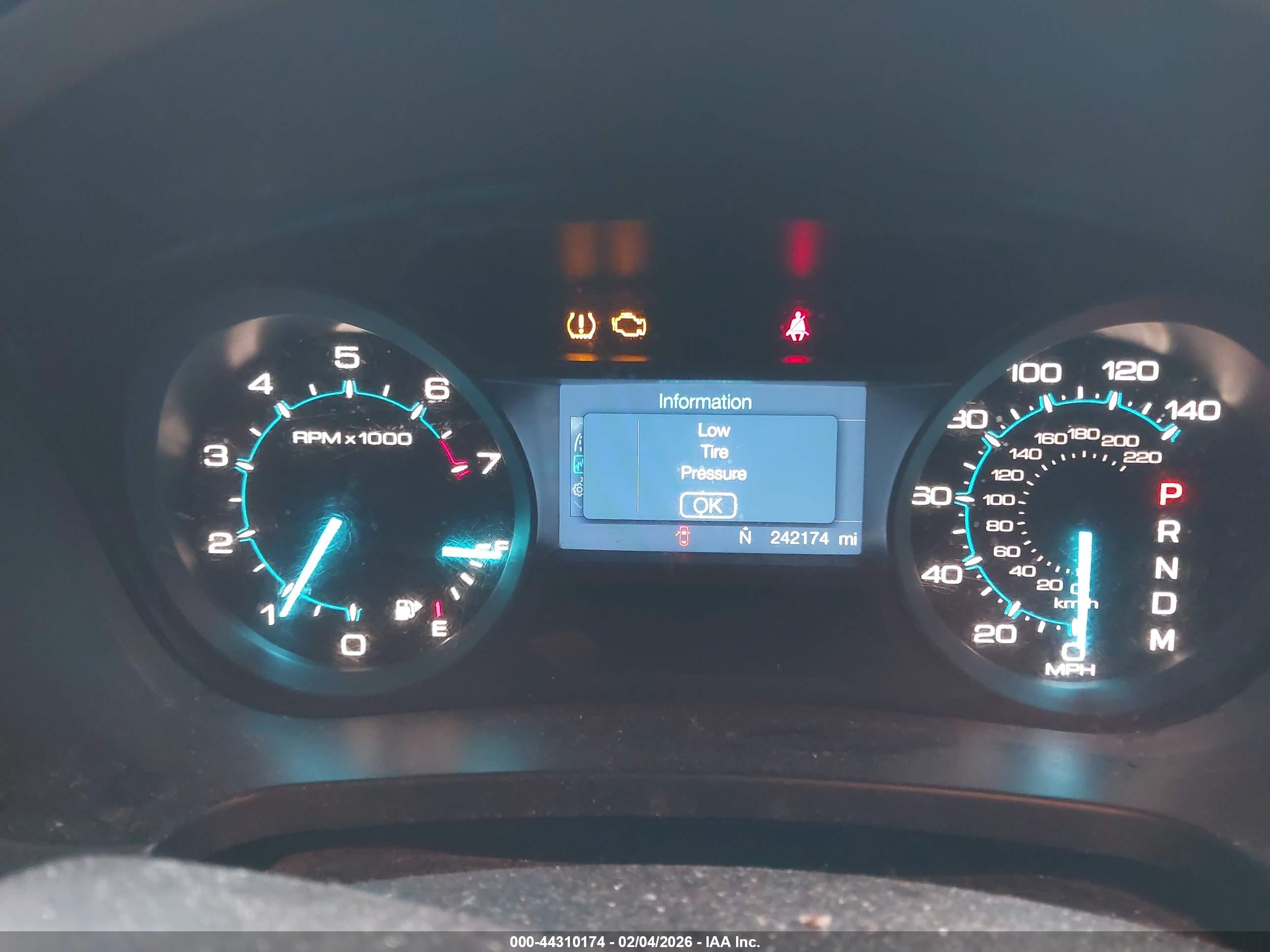 FORD EXPLORER image 7