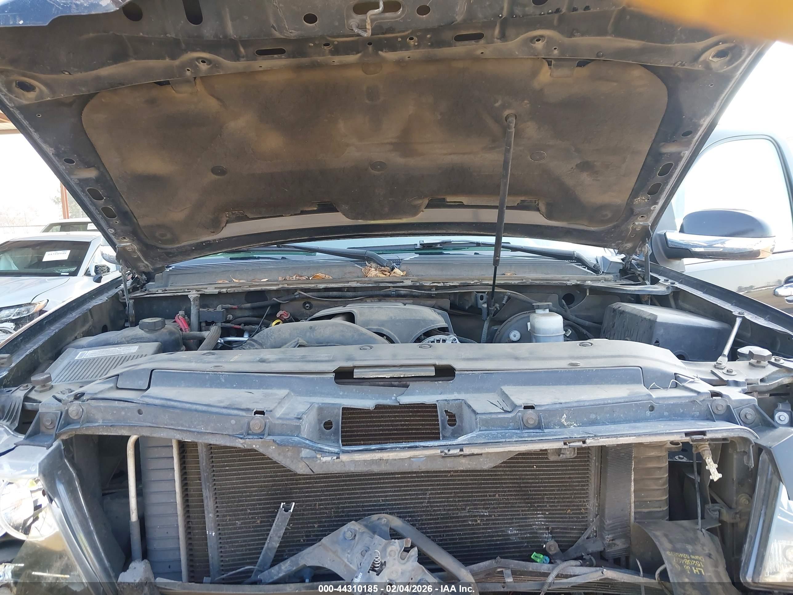 CHEVROLET TAHOE image 10