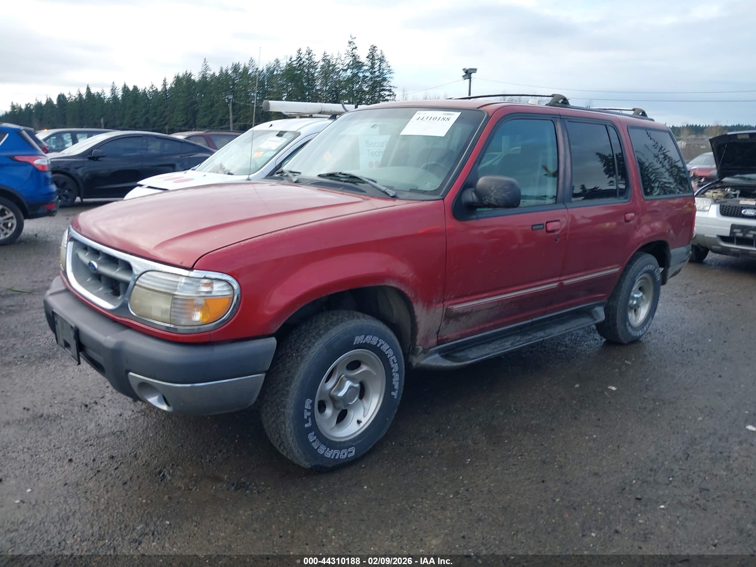 FORD EXPLORER image 2