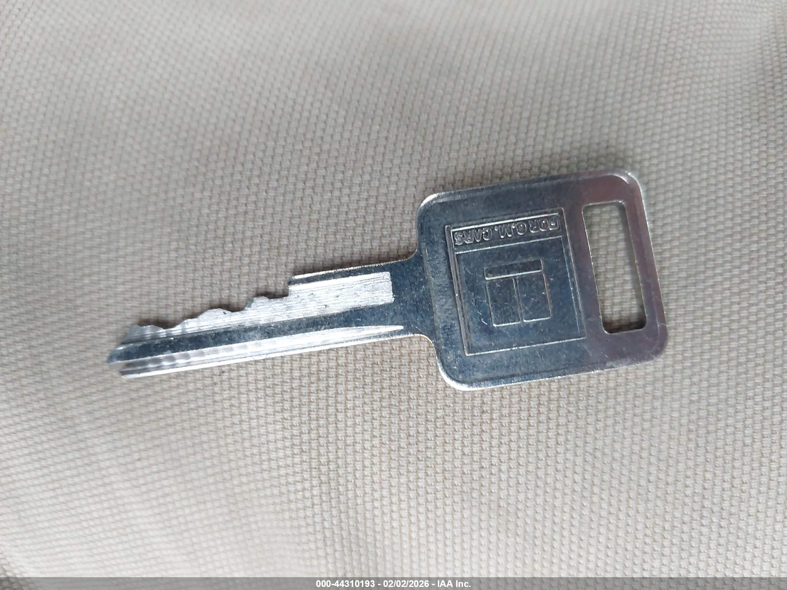 GMC K2500 image 11