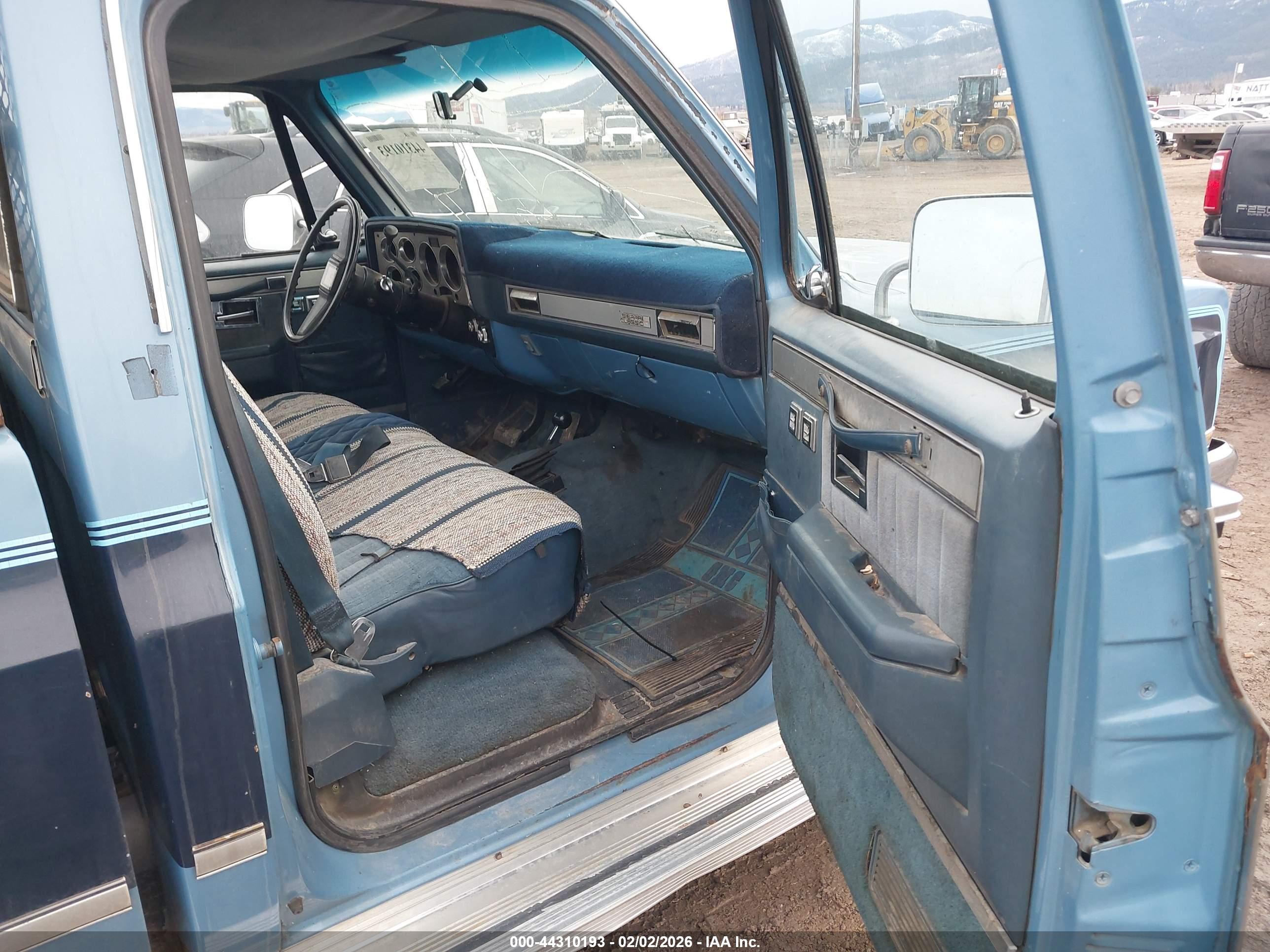 GMC K2500 image 5