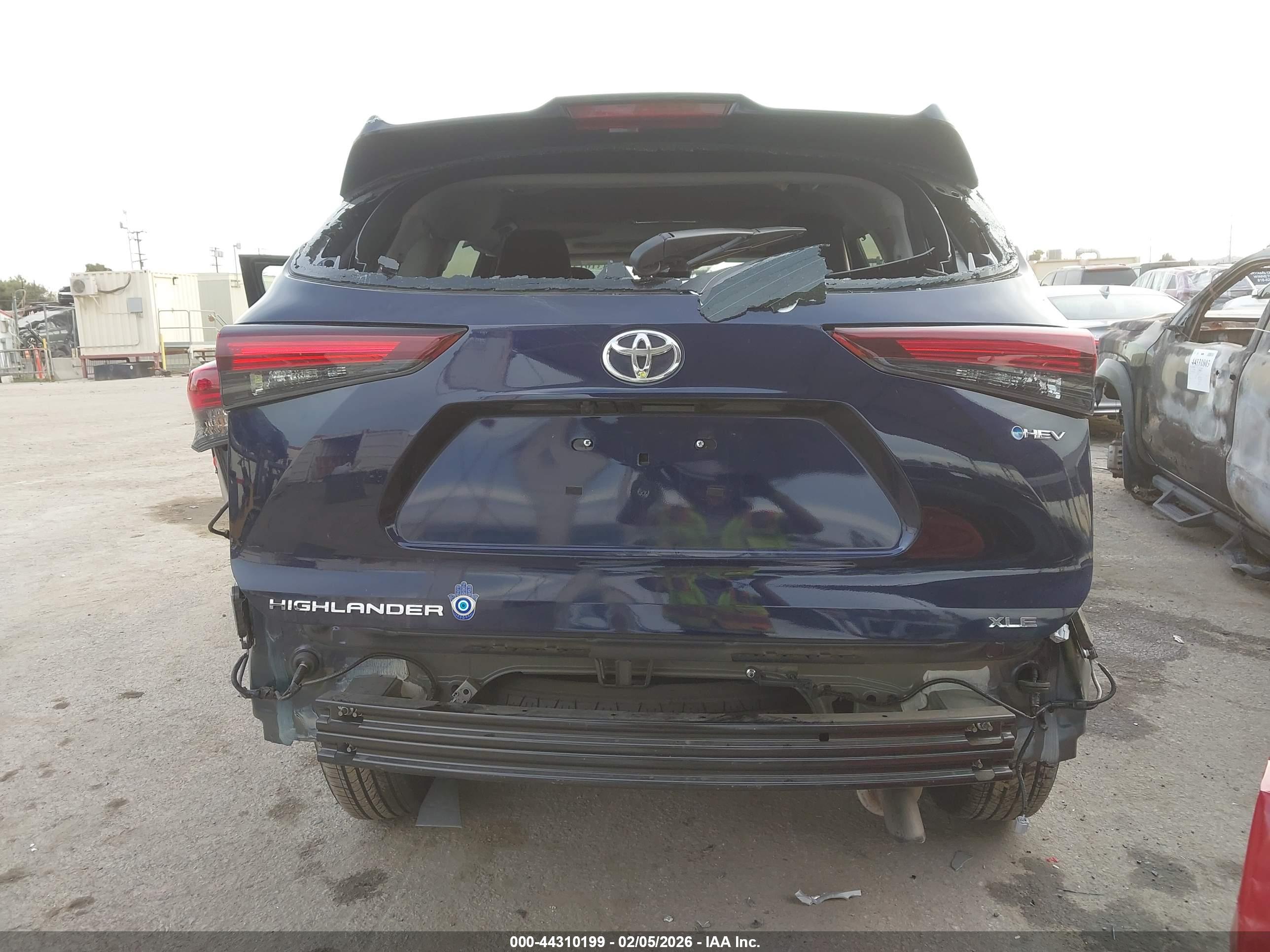 TOYOTA HIGHLANDER image 6