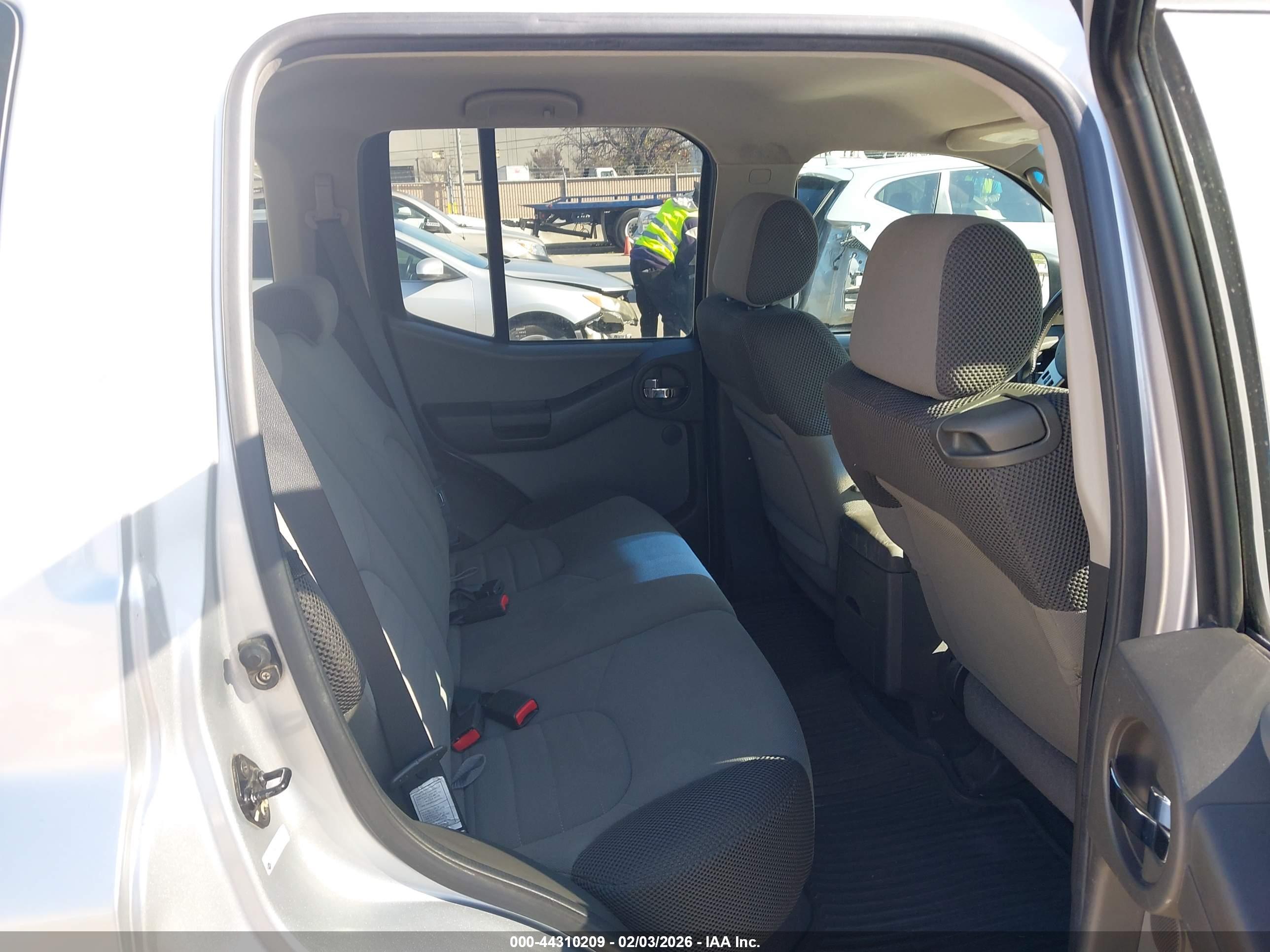 NISSAN XTERRA image 8