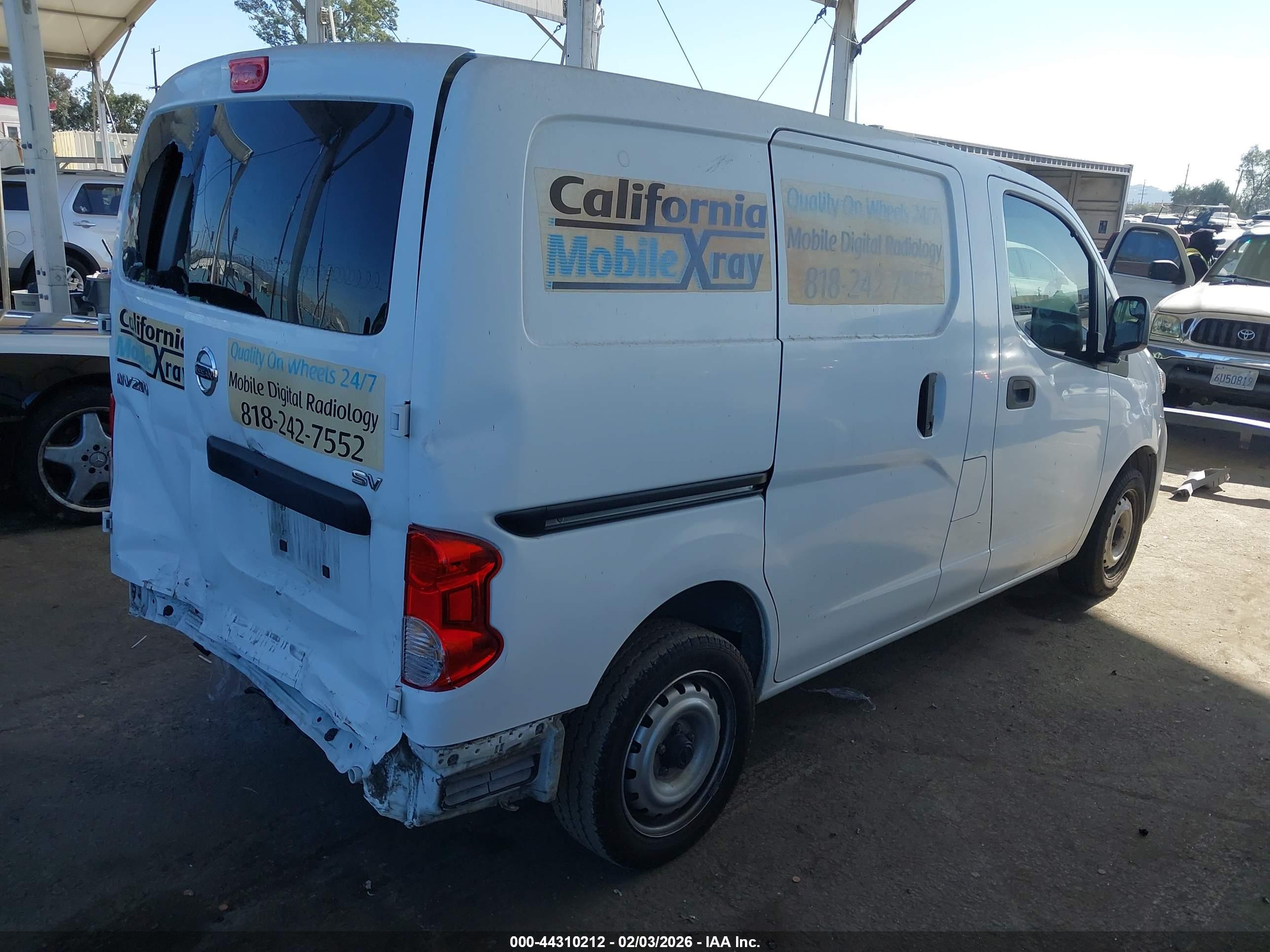 NISSAN NV200 image 4