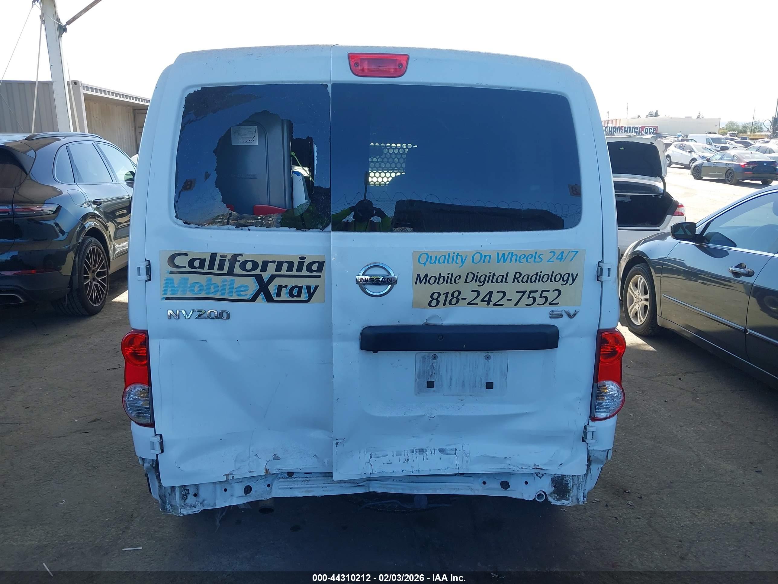 NISSAN NV200 image 6