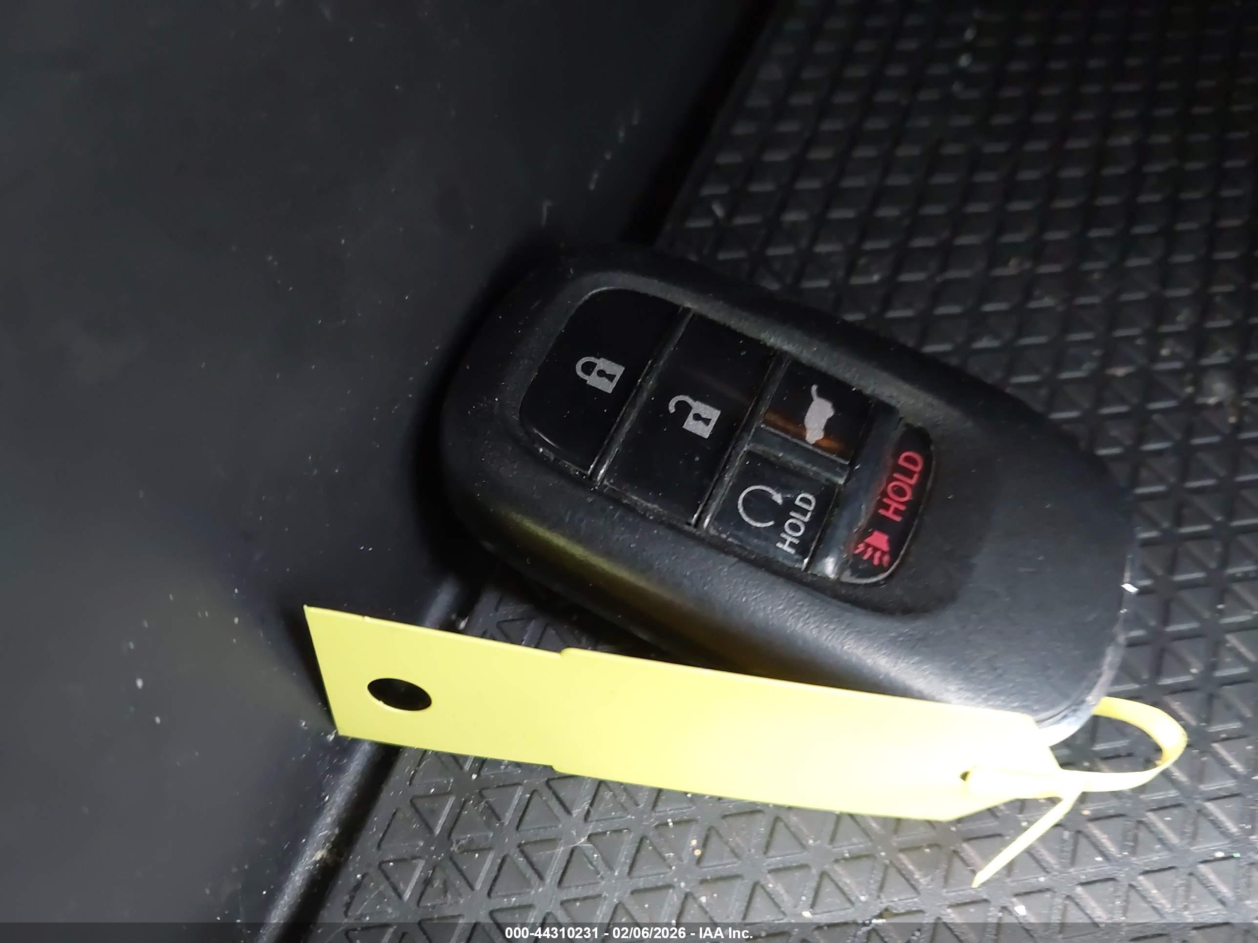 HONDA CR-V image 11
