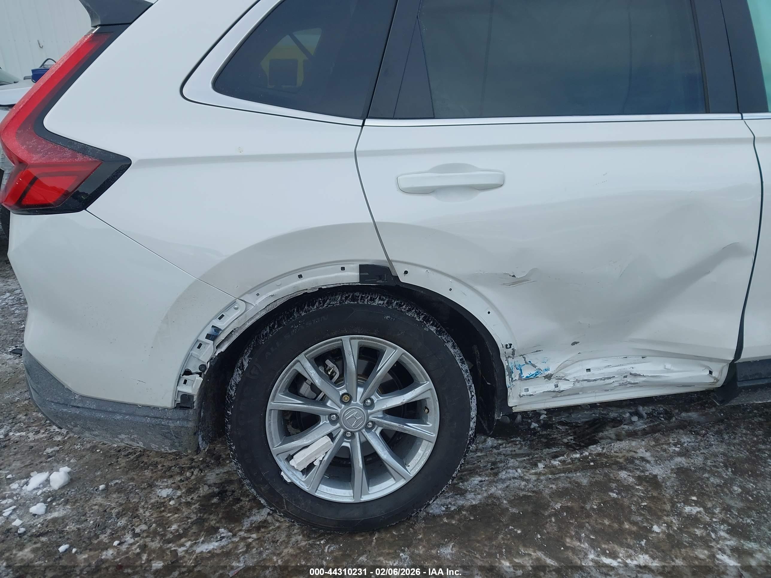HONDA CR-V image 6