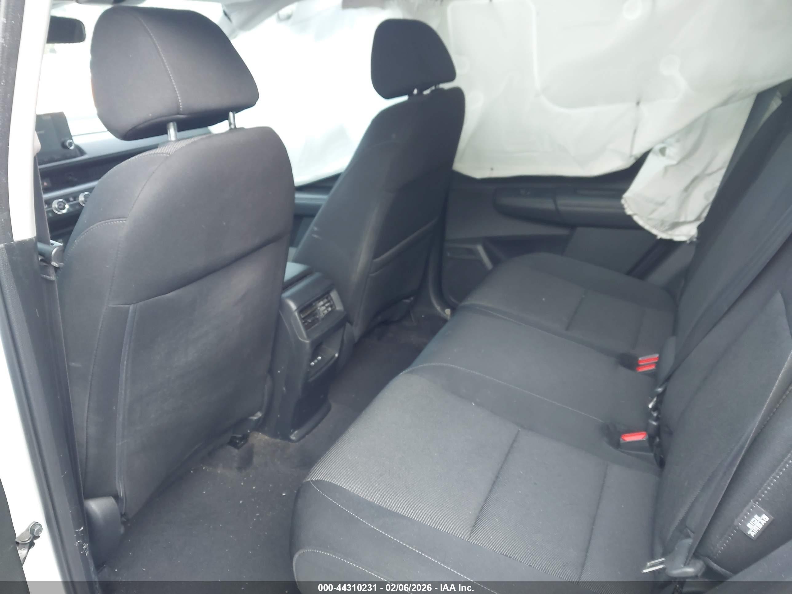 HONDA CR-V image 8