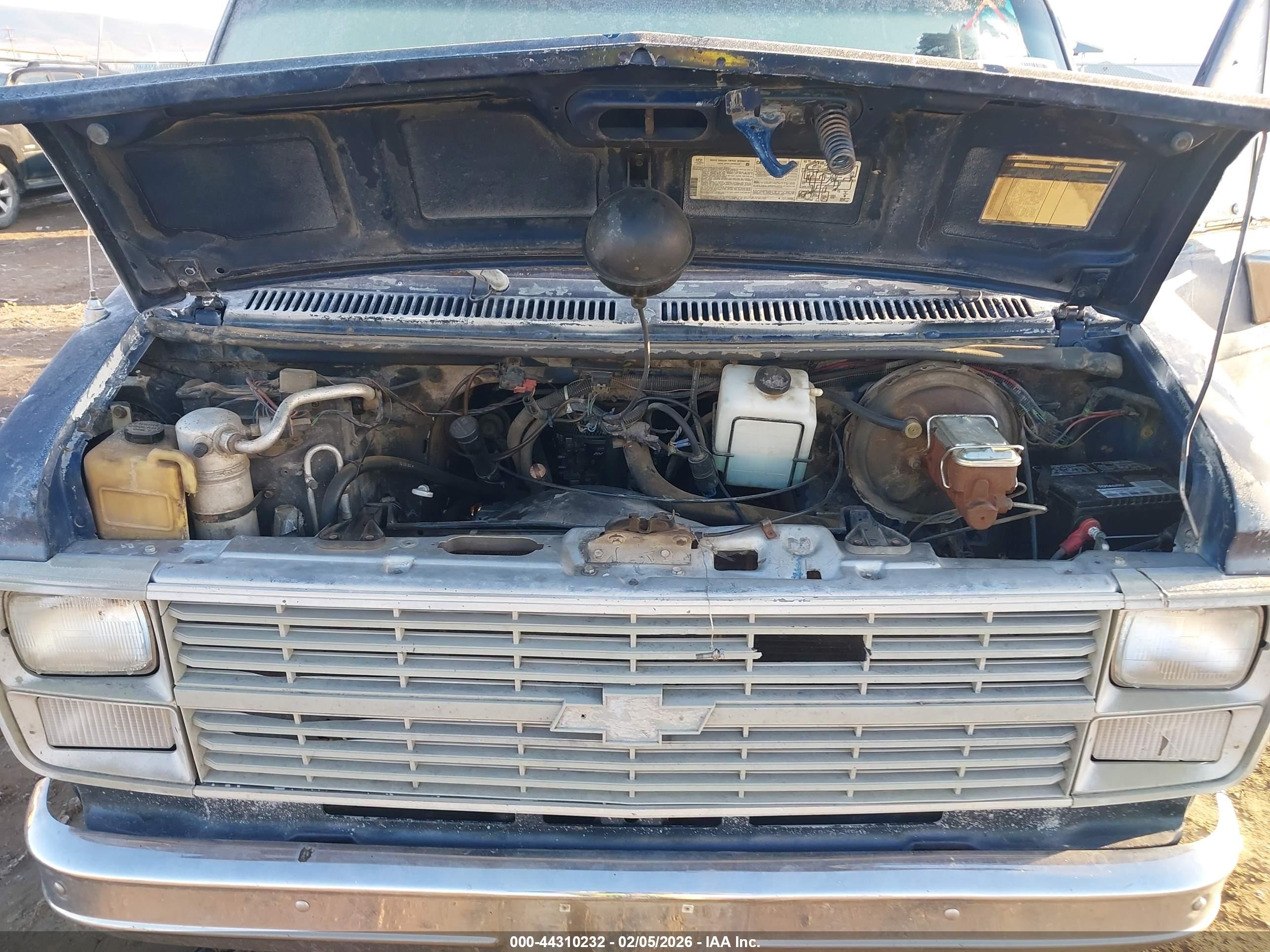 CHEVROLET G20 image 10