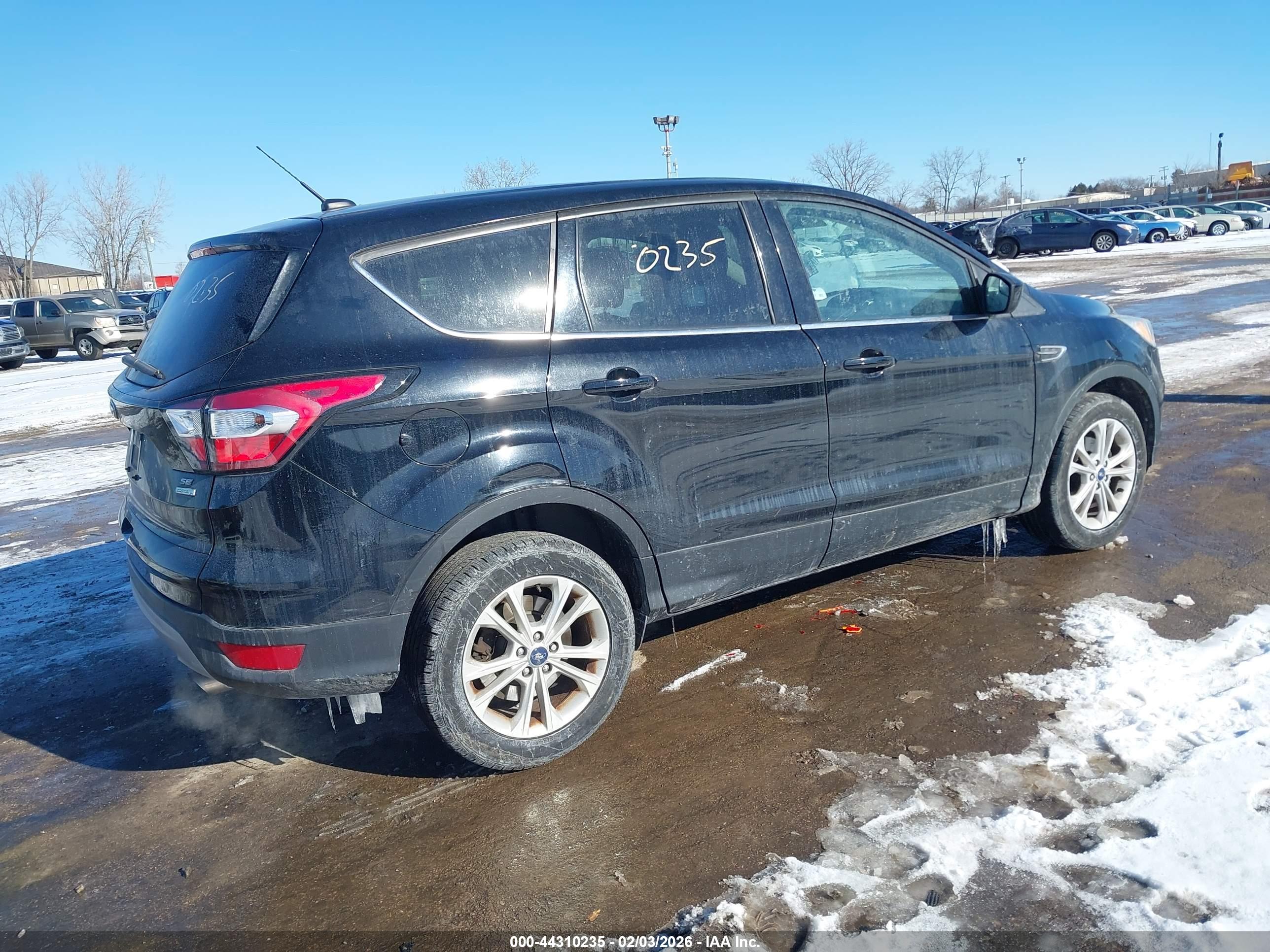 FORD ESCAPE image 4