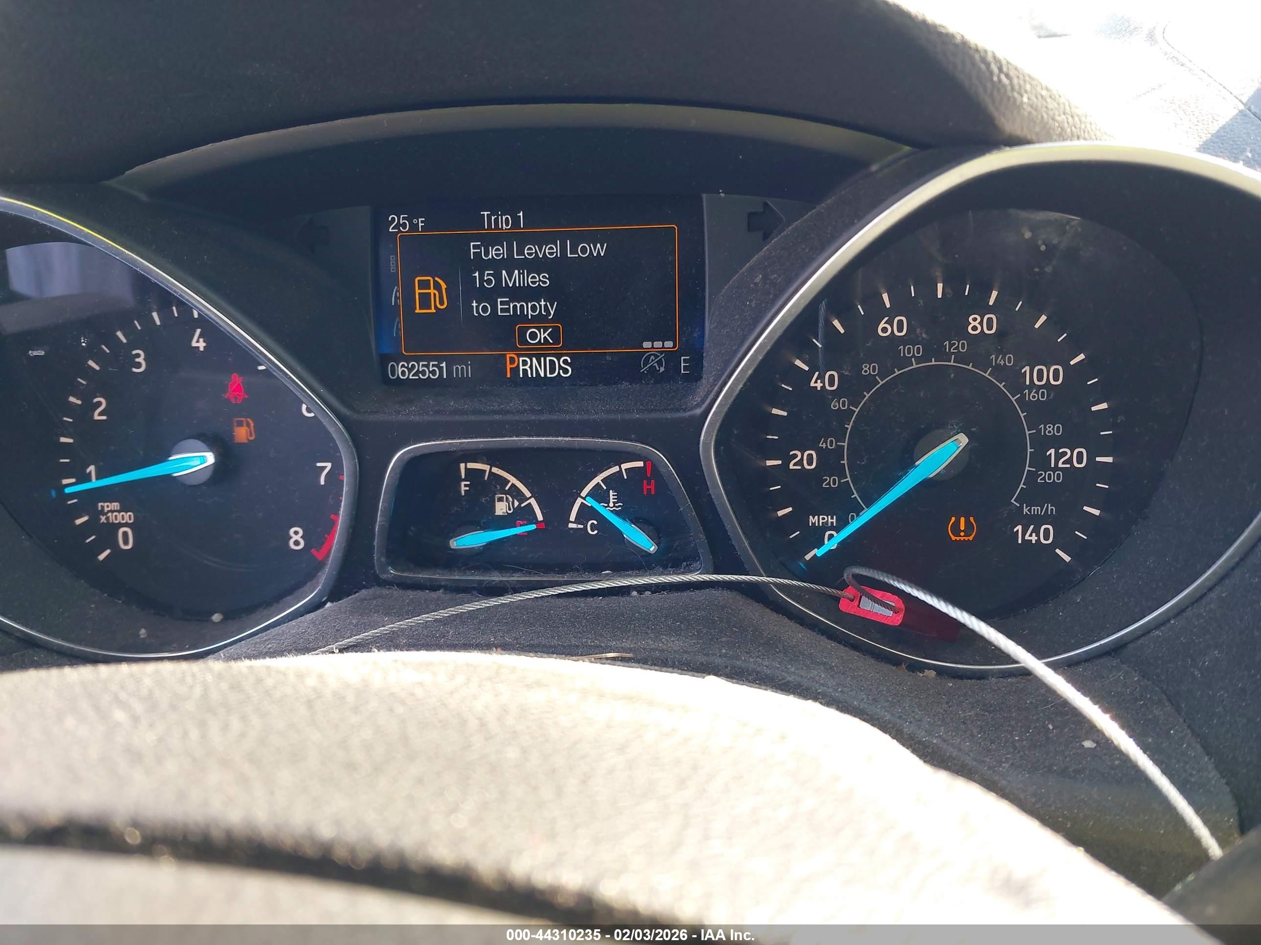 FORD ESCAPE image 7