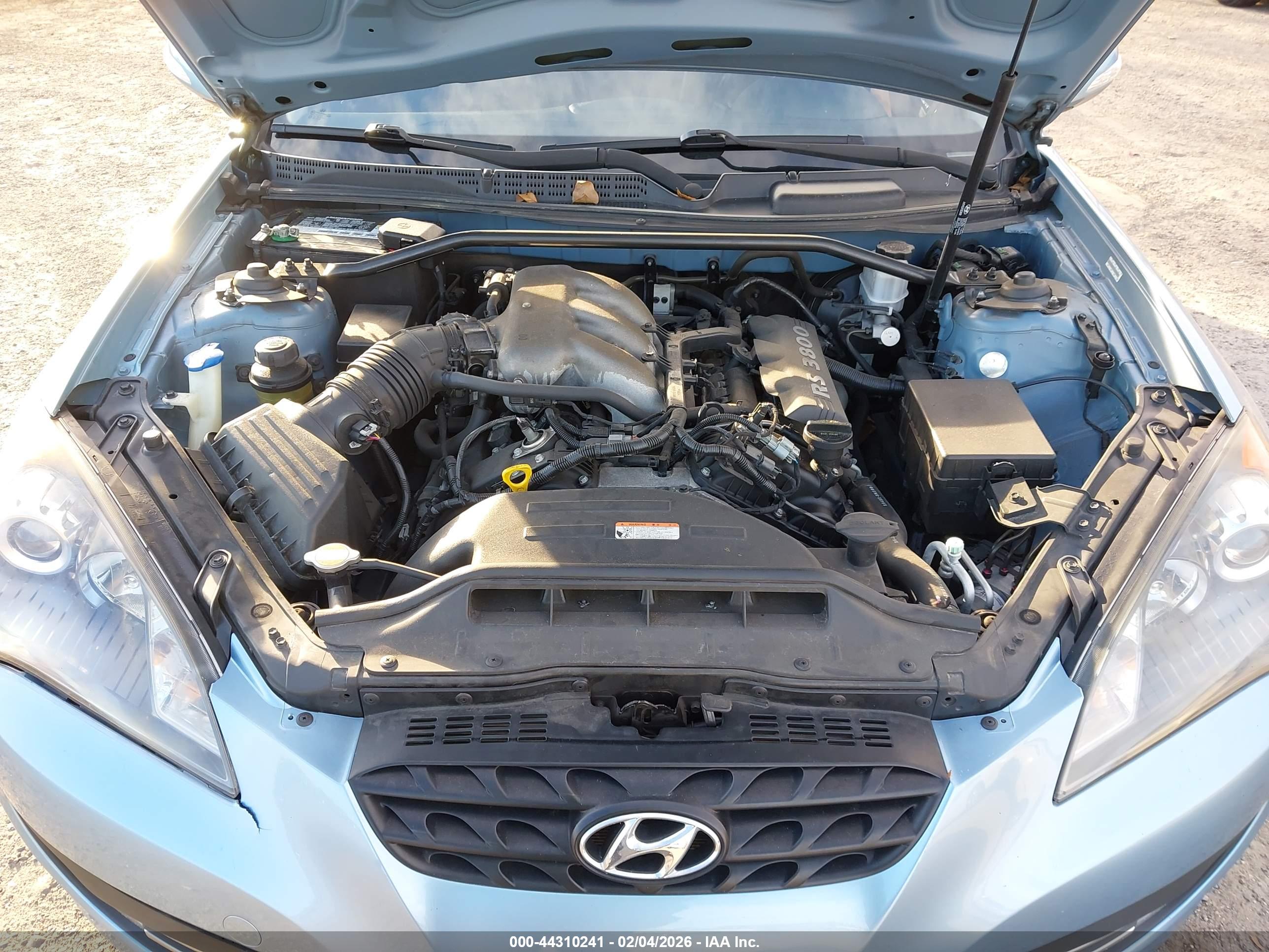 HYUNDAI GENESIS image 10