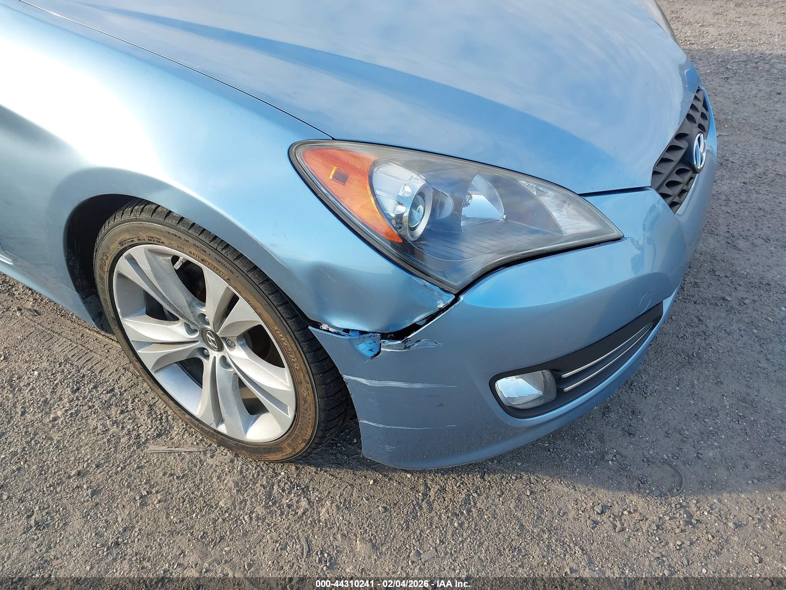 HYUNDAI GENESIS image 6