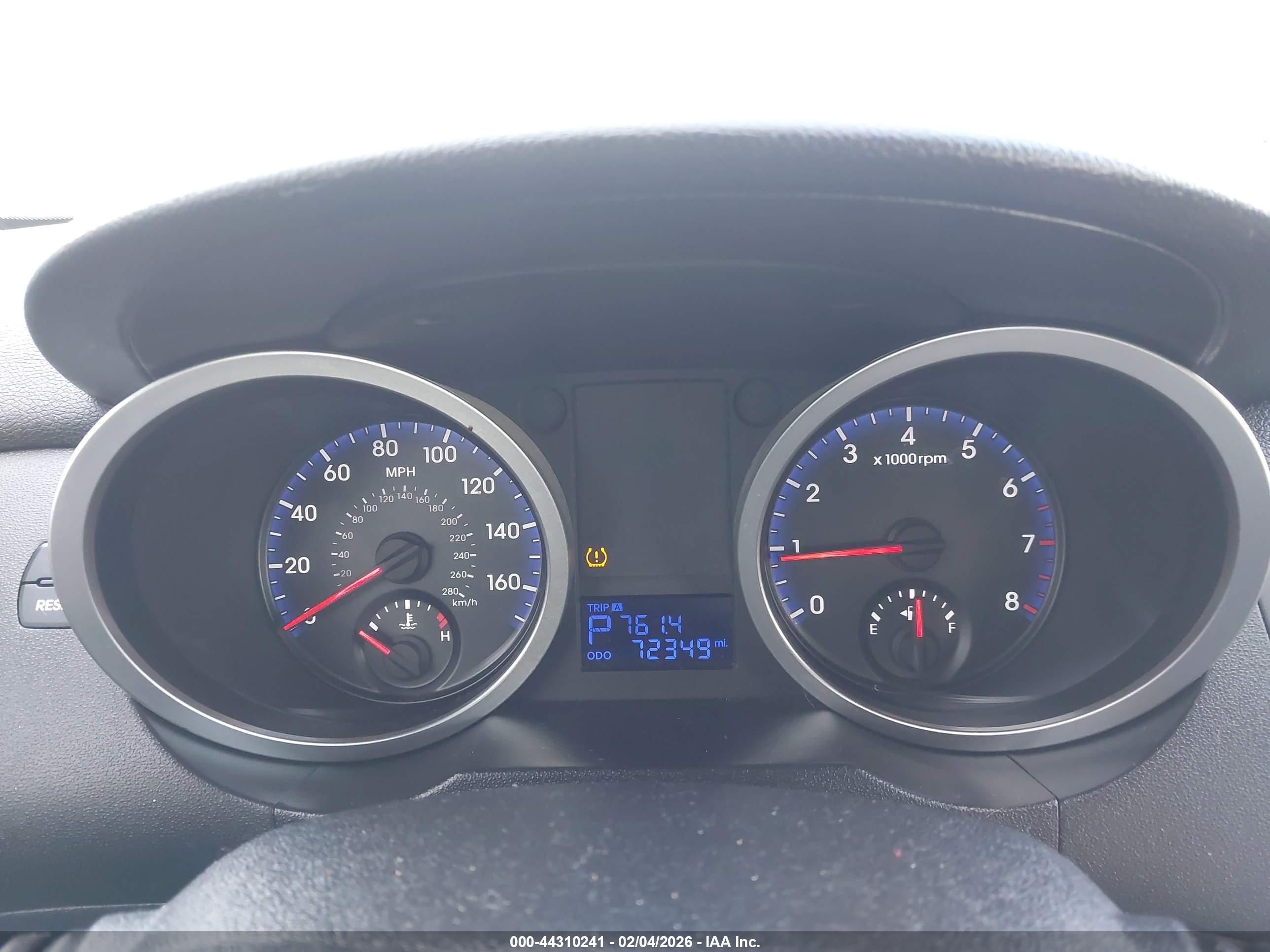 HYUNDAI GENESIS image 7