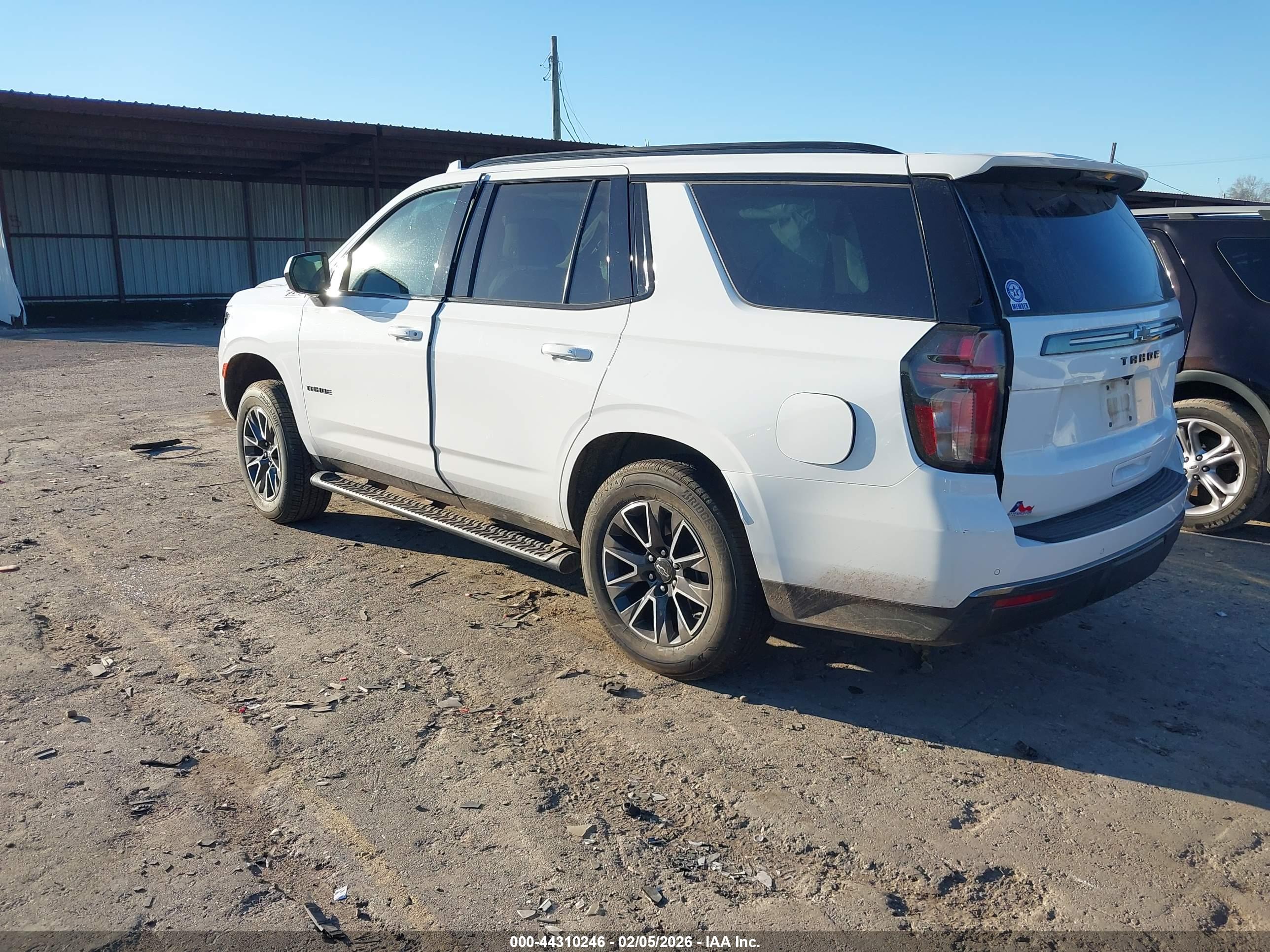 CHEVROLET TAHOE image 3