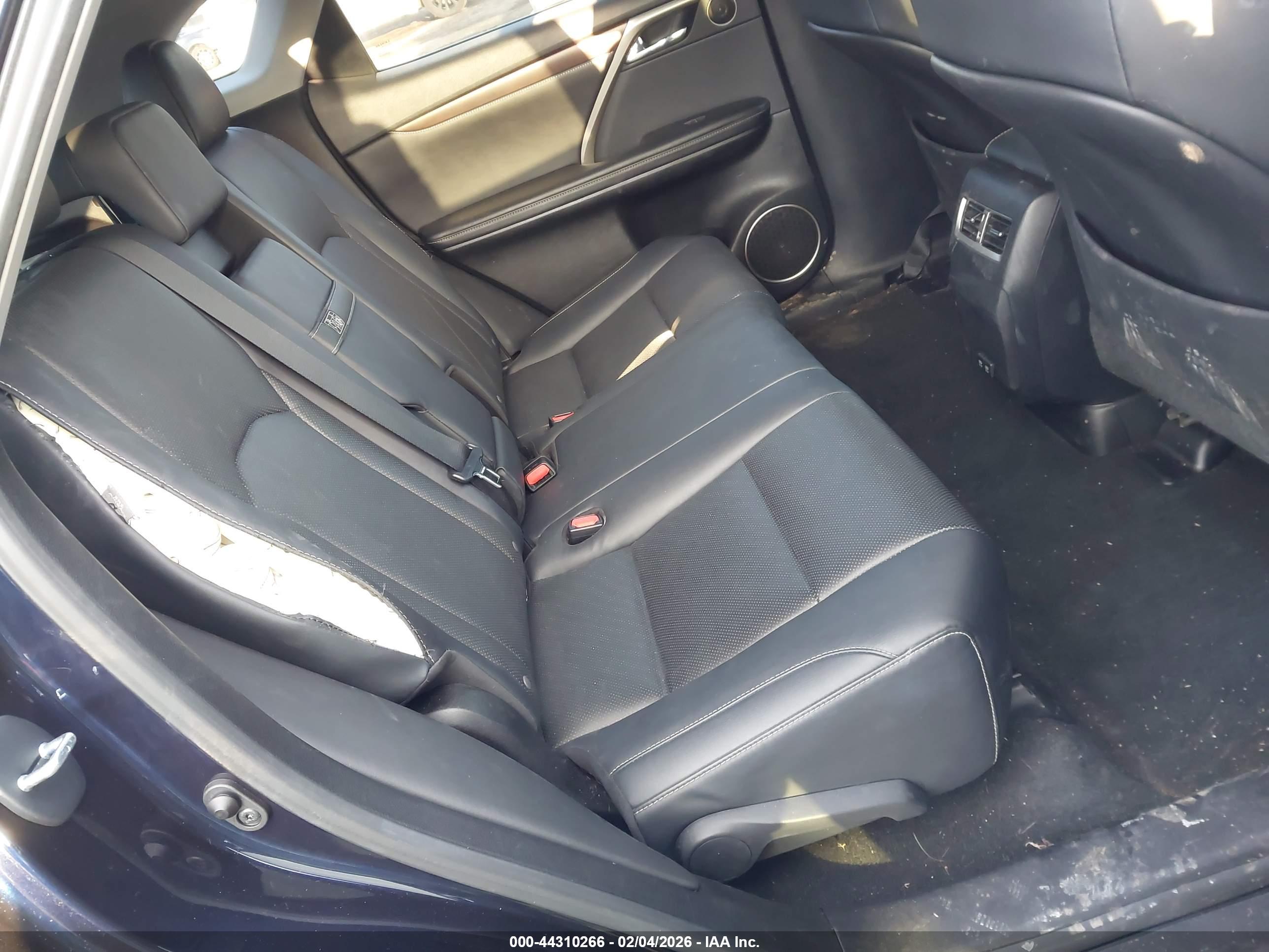 LEXUS RX image 8