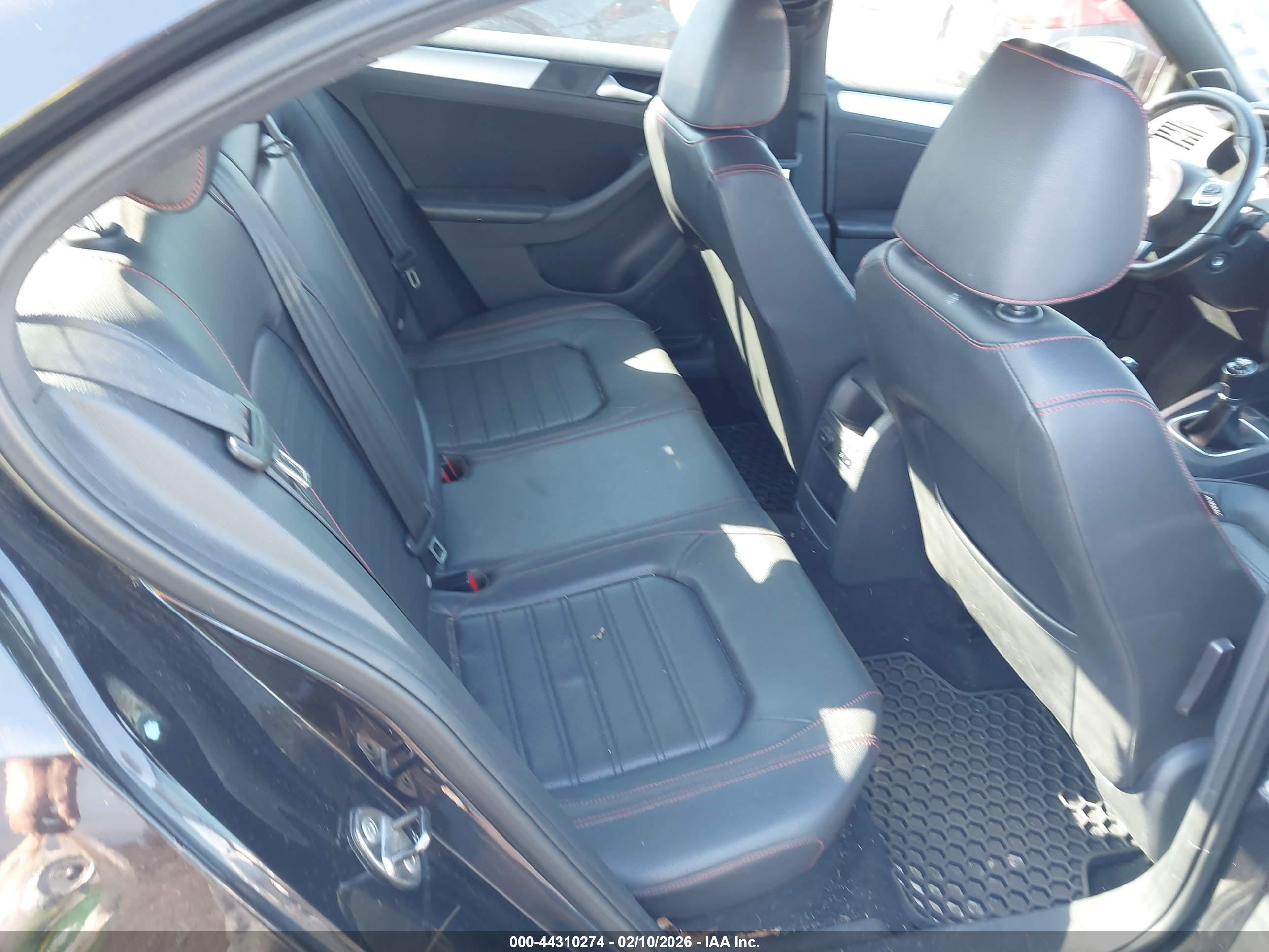 VOLKSWAGEN JETTA image 8