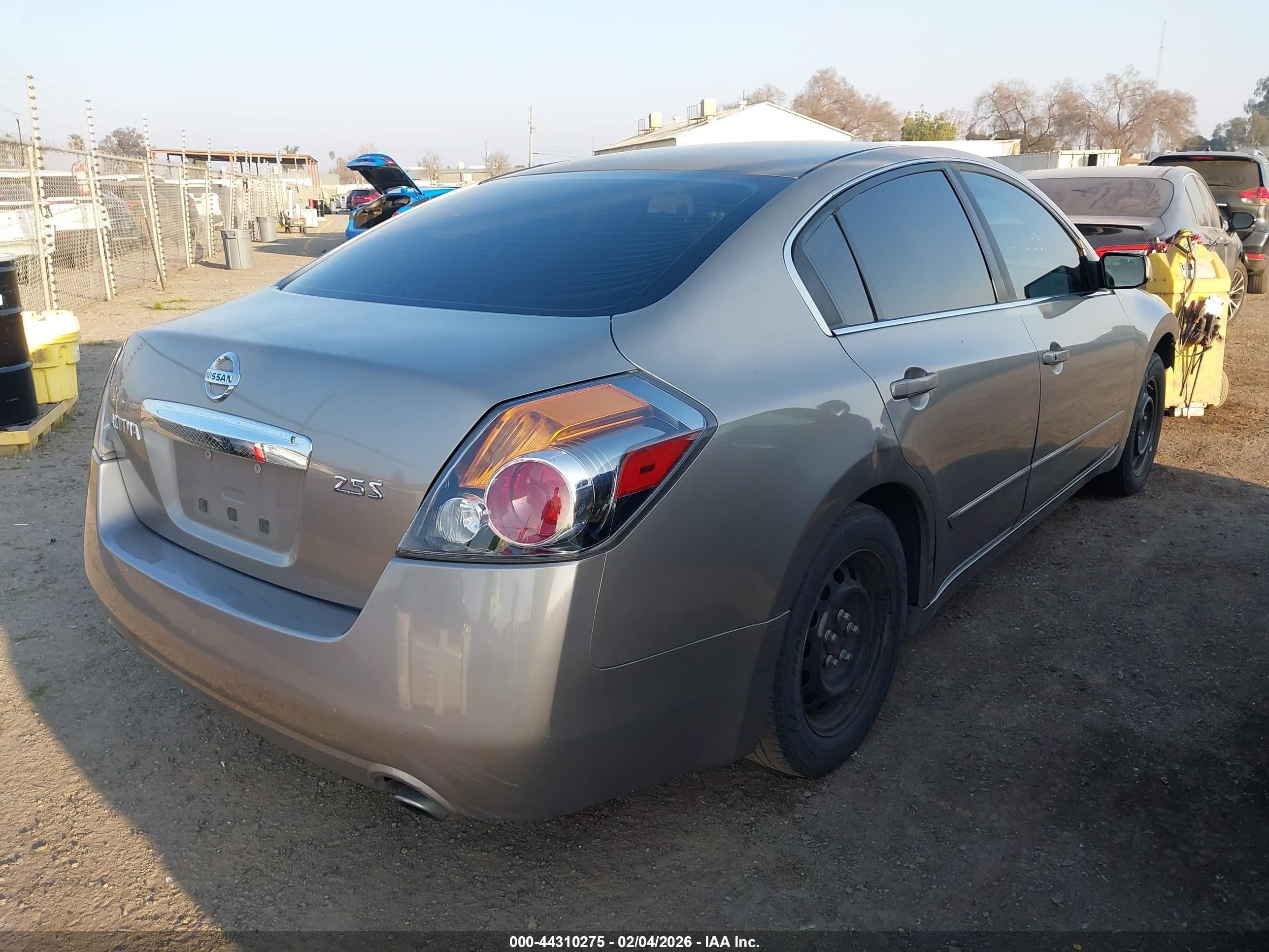 NISSAN ALTIMA image 4